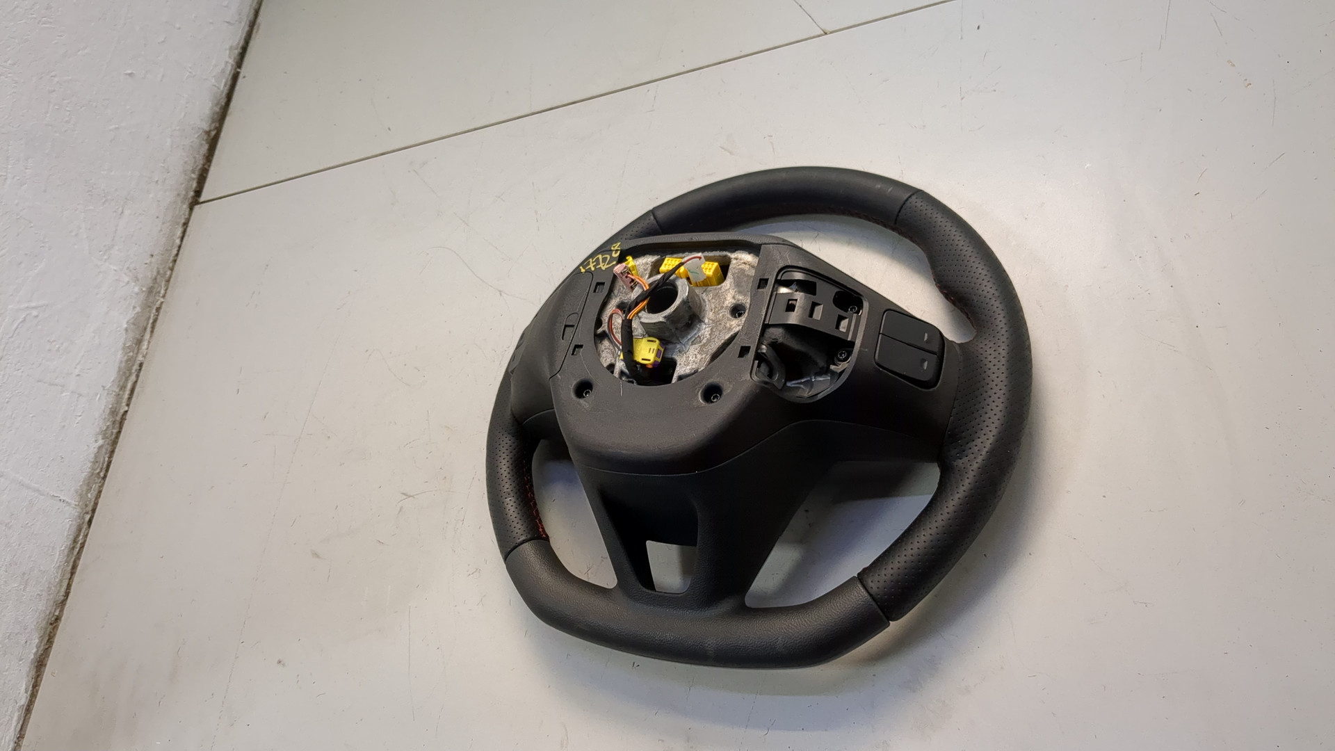 Рулевое колесо (руль)