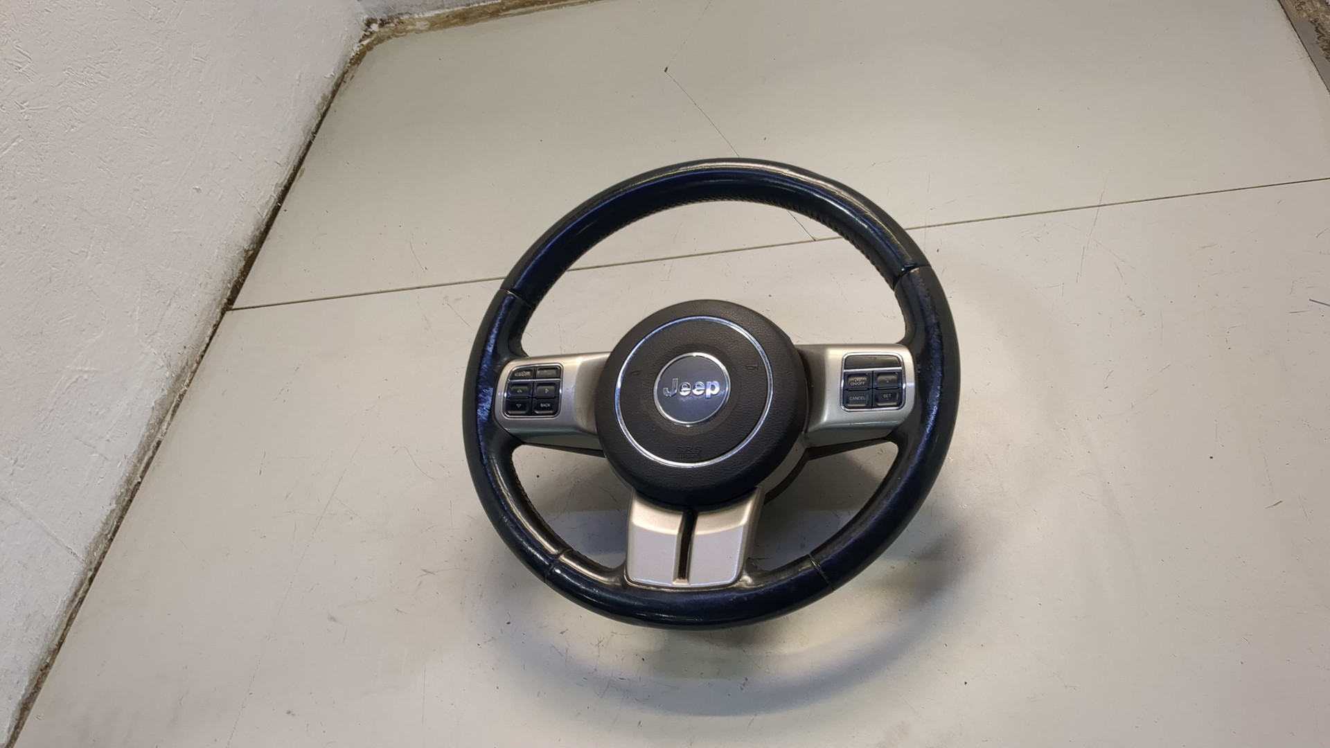 Рулевое колесо (руль)