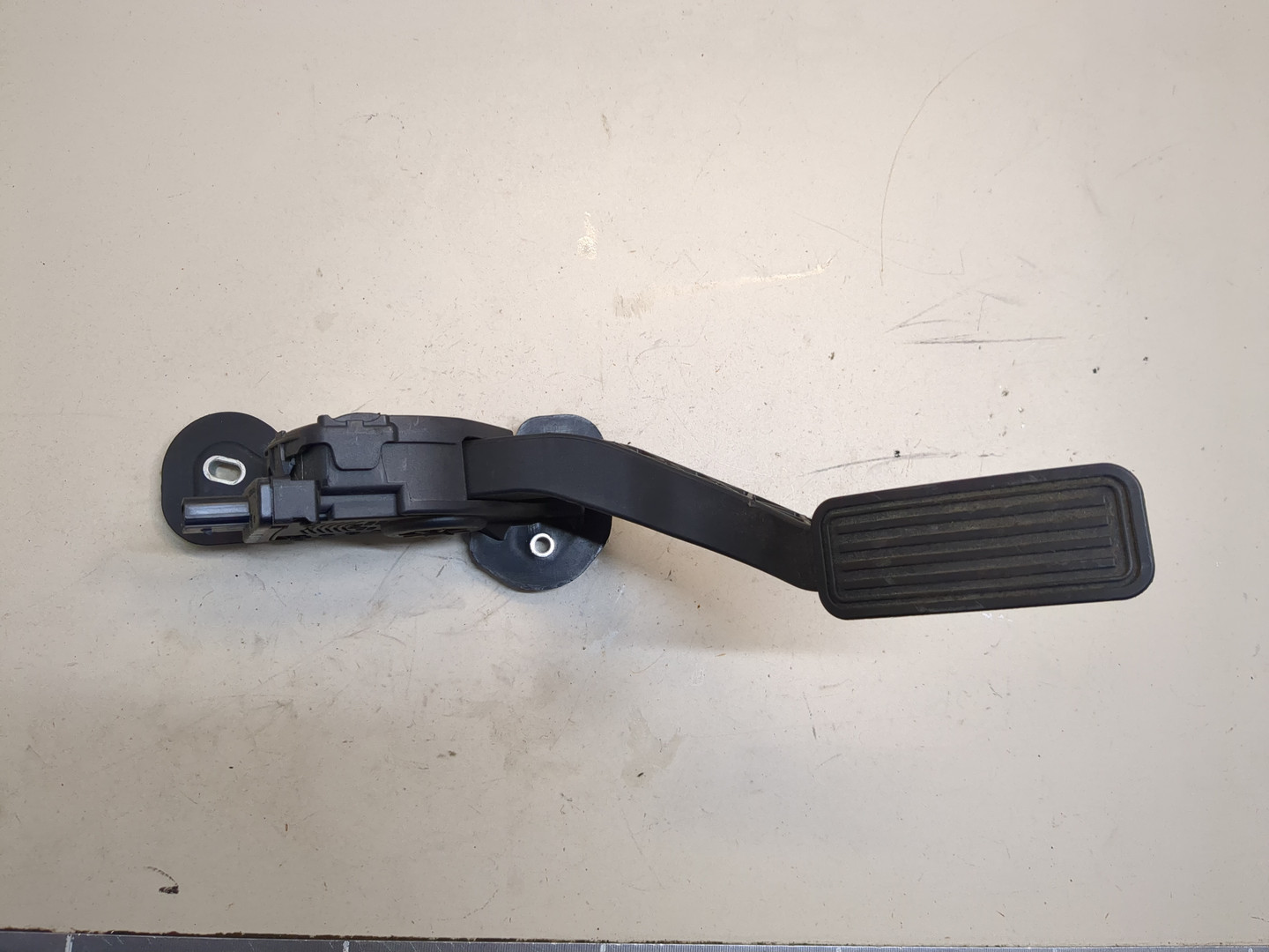 Педаль газа