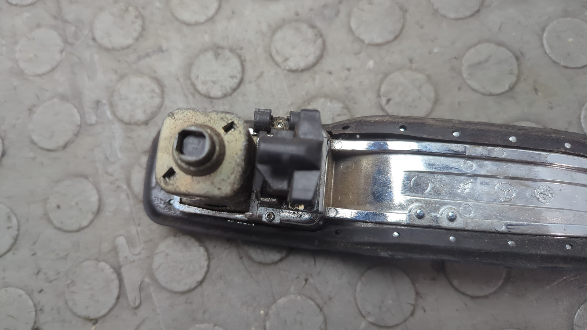 Ручка двери наружная