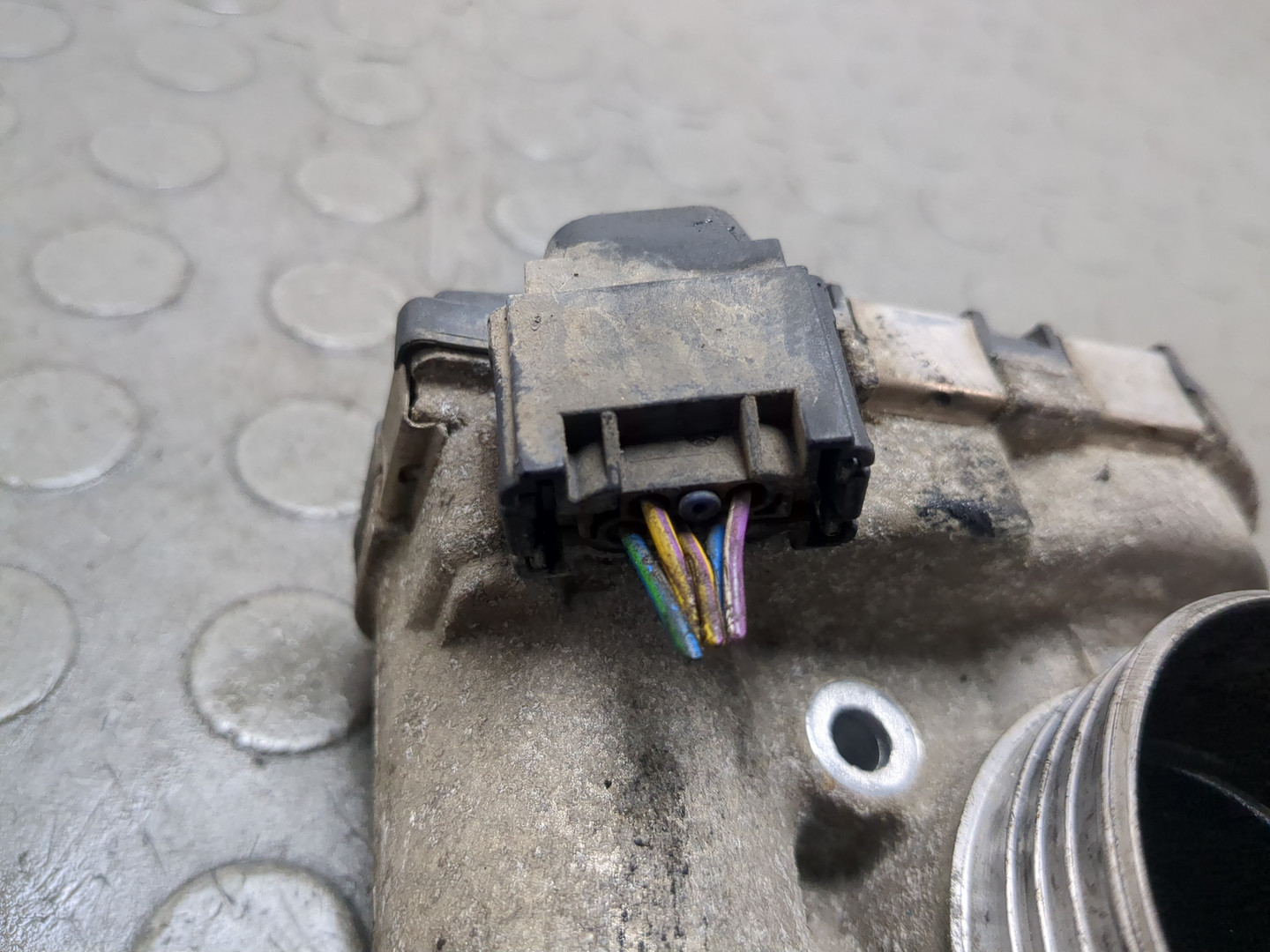 Заслонка дроссельная электрическая