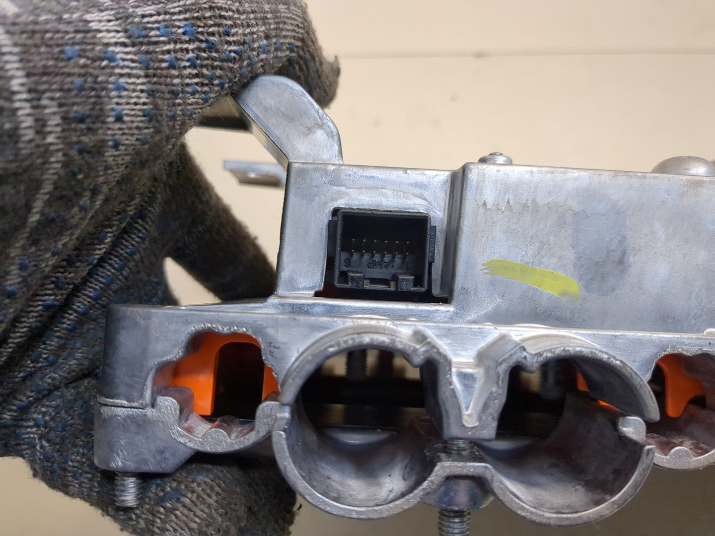 Преобразователь напряжения (адаптер)