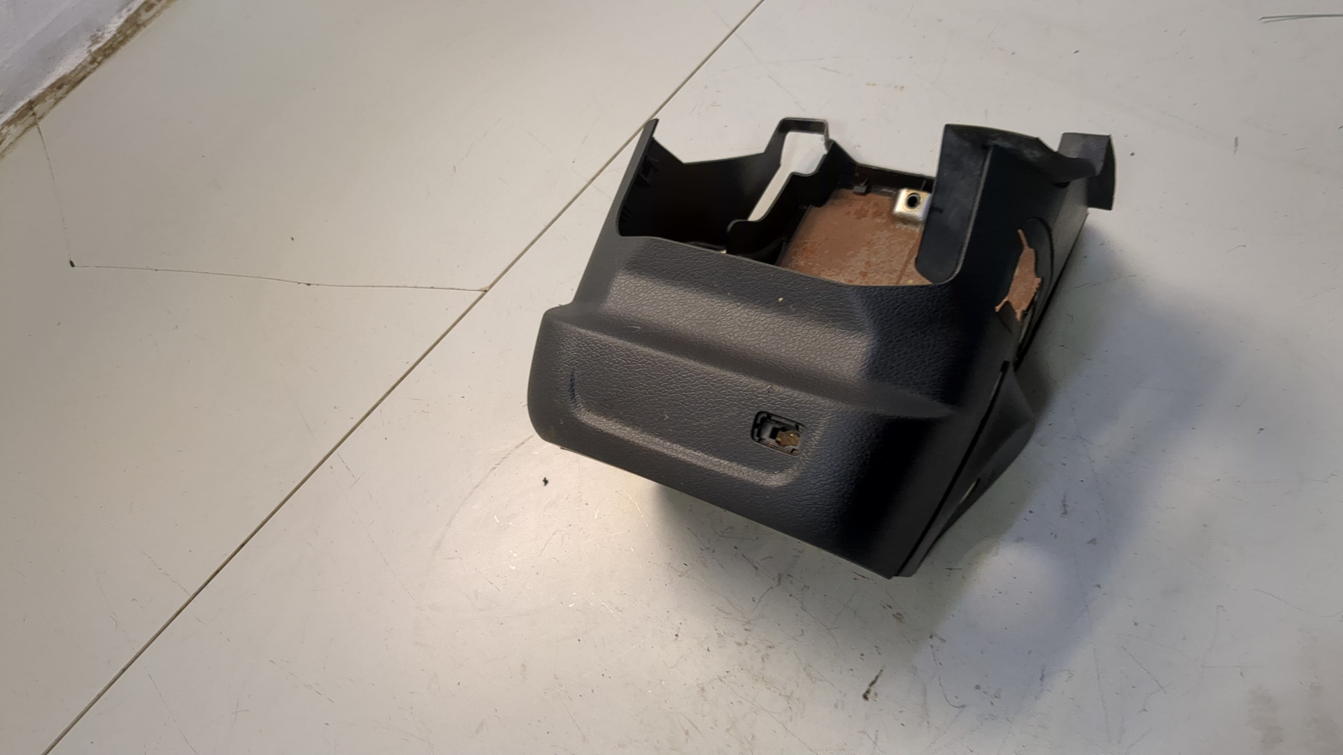 Кожух рулевой колонки