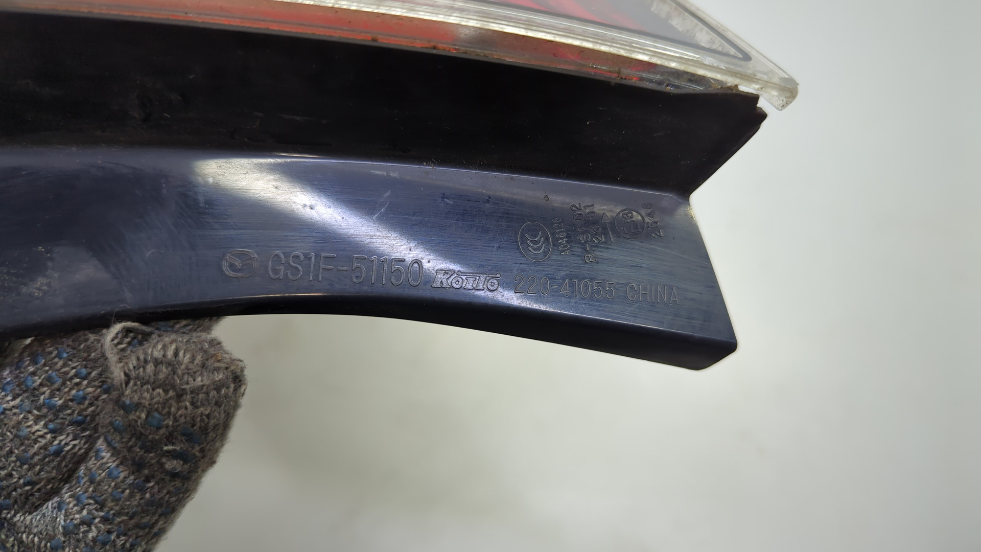 Фонарь задний правый