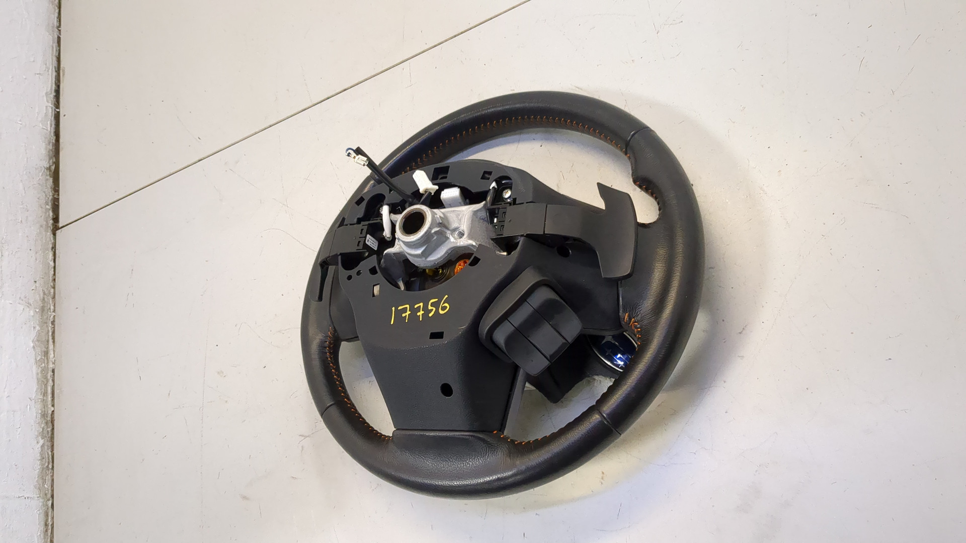 Рулевое колесо (руль)