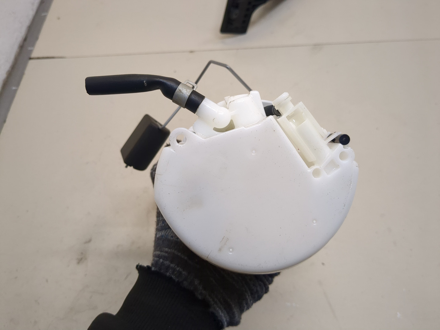 Насос топливный электрический