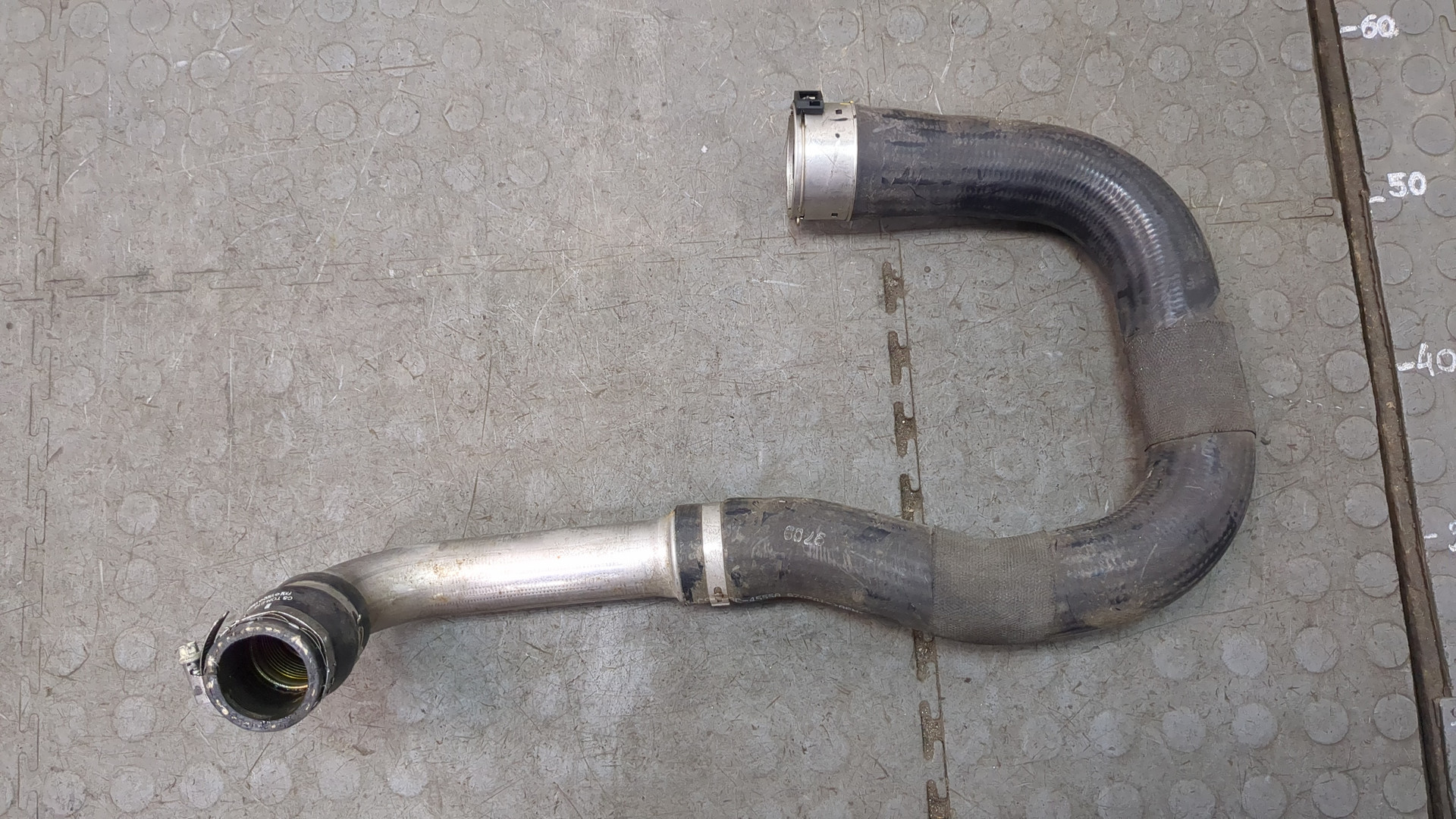 Патрубок интеркулера