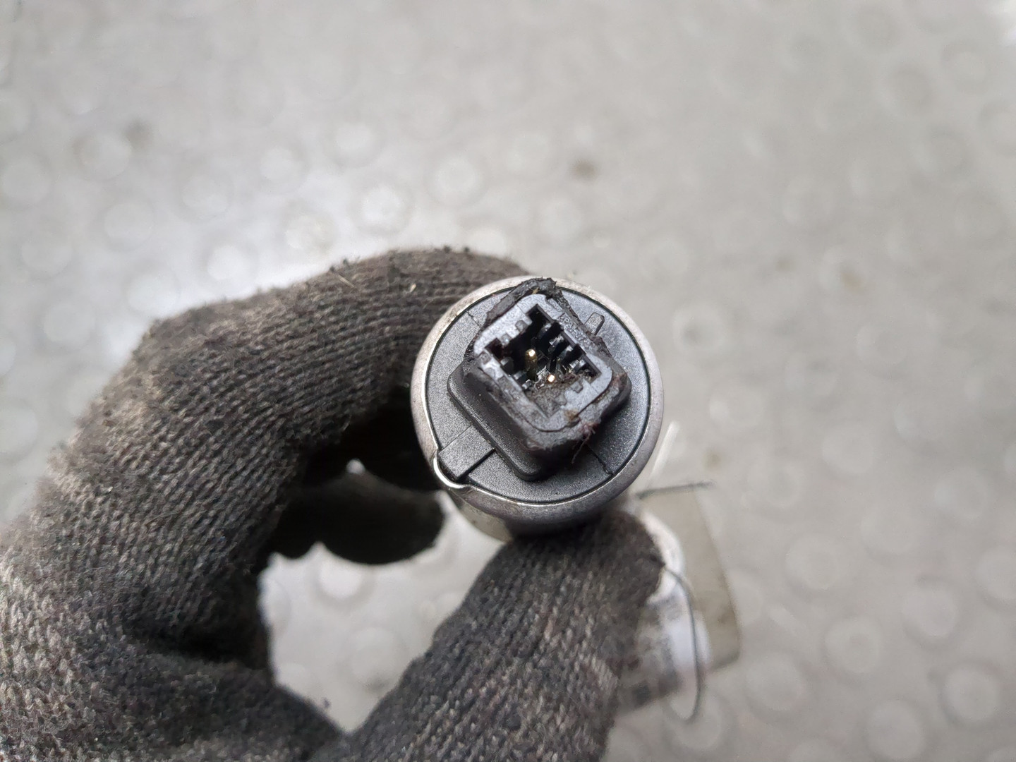 Клапан электромагн. изменения фаз ГРМ