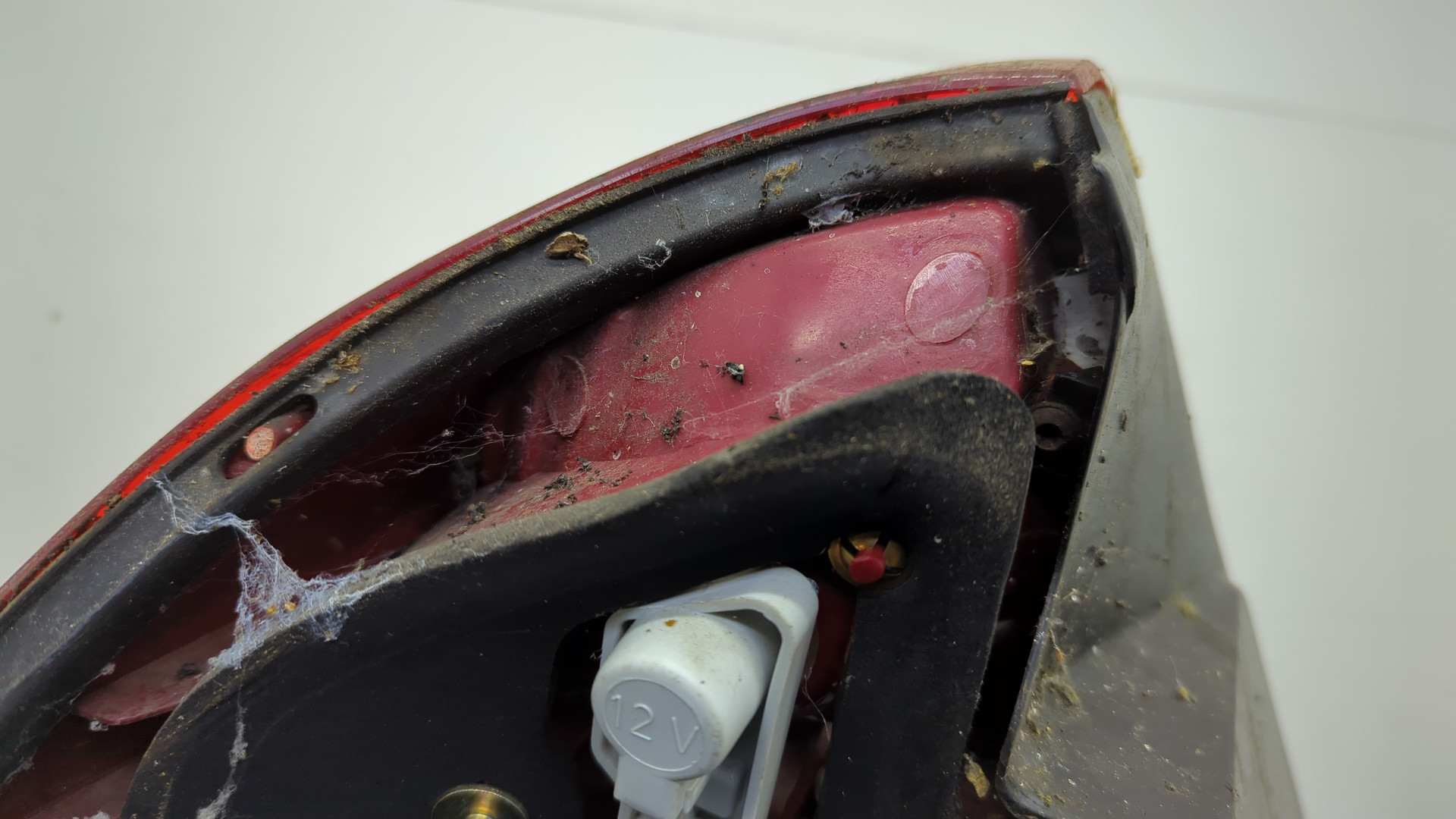 Фонарь задний правый