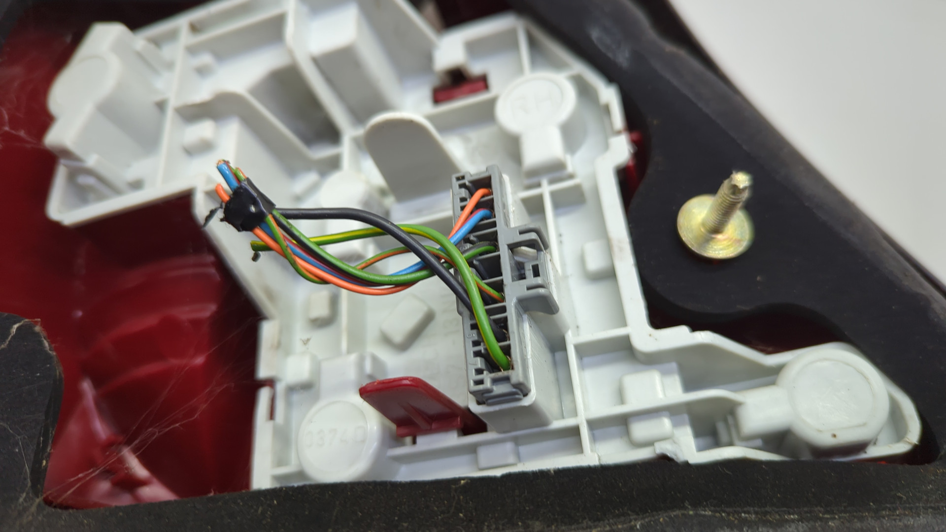 Фонарь задний правый