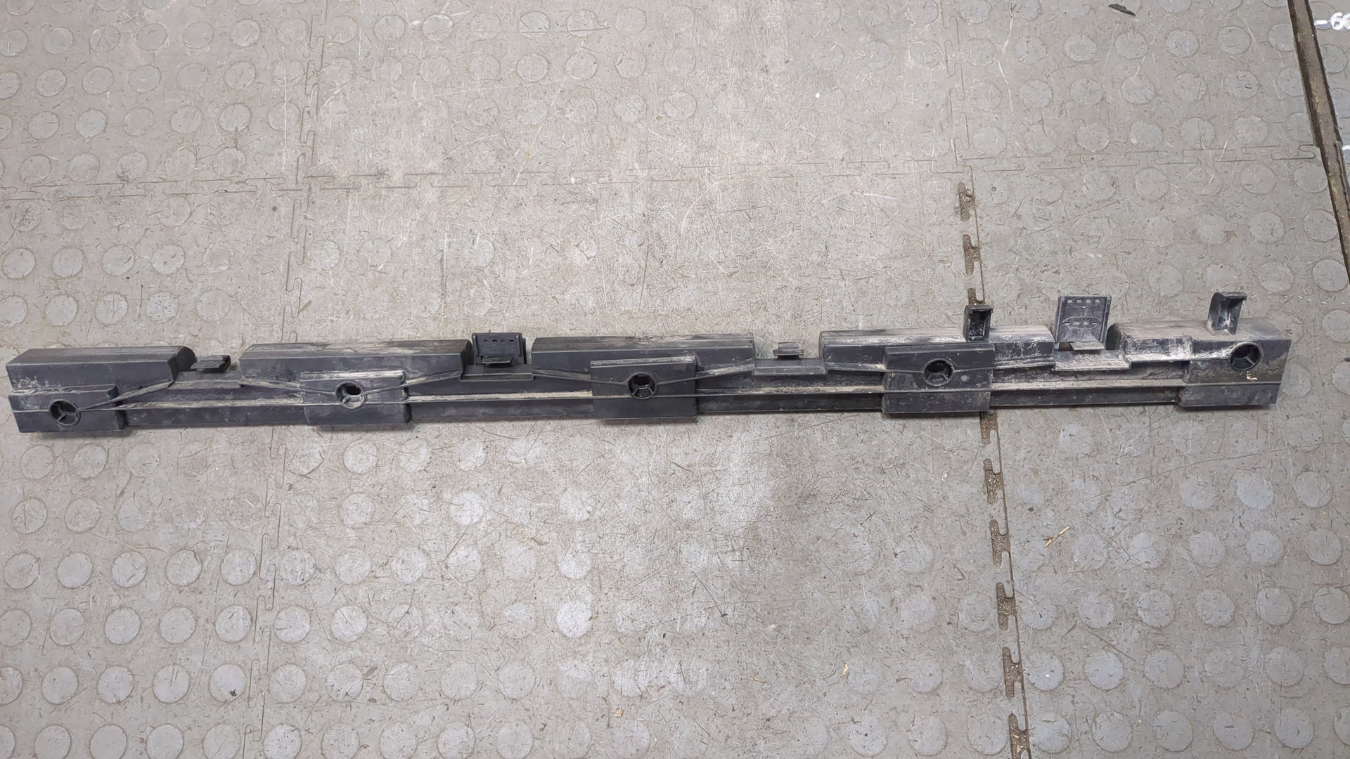 Кронштейн (сопут. товар)