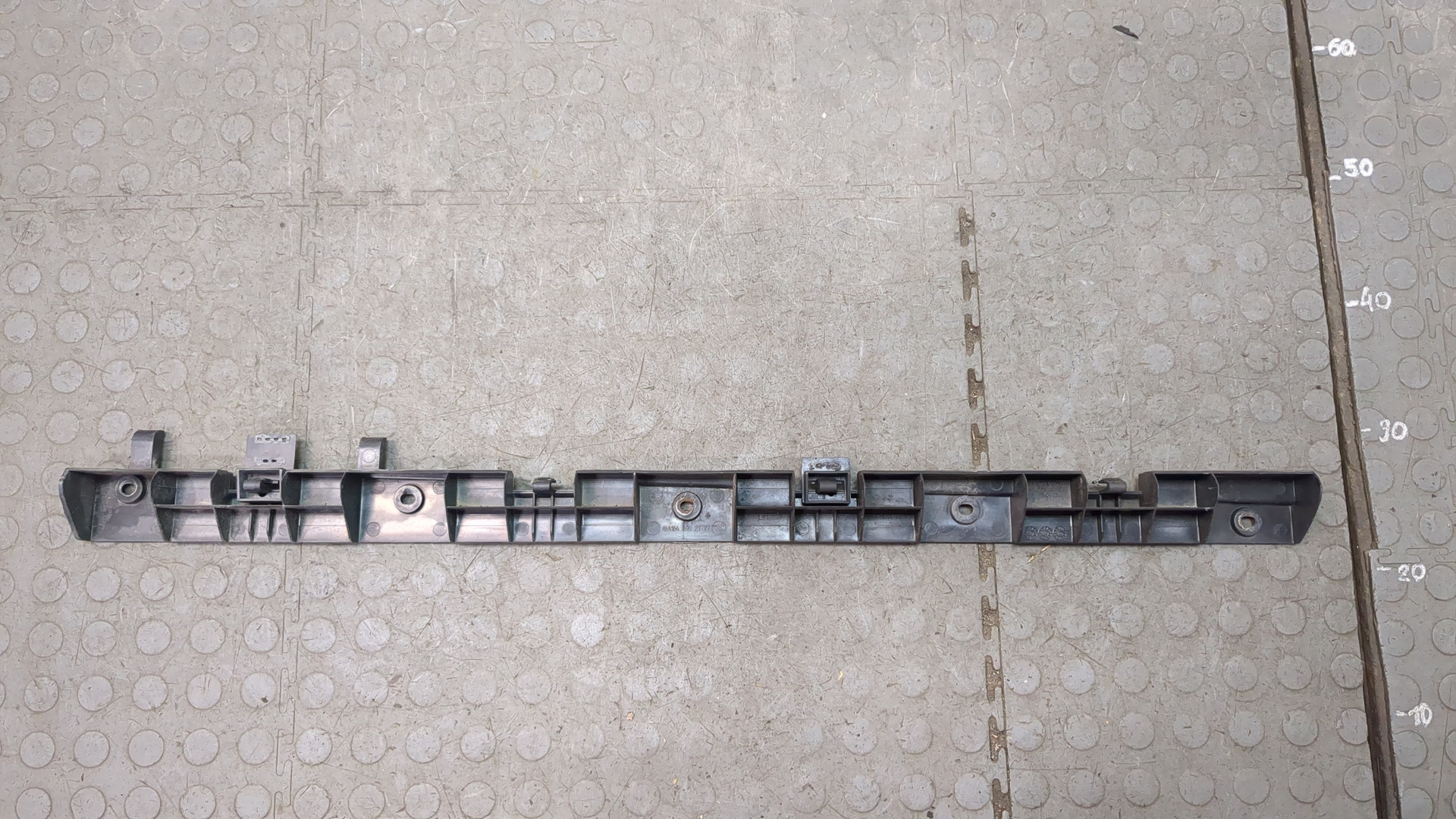 Кронштейн (сопут. товар)