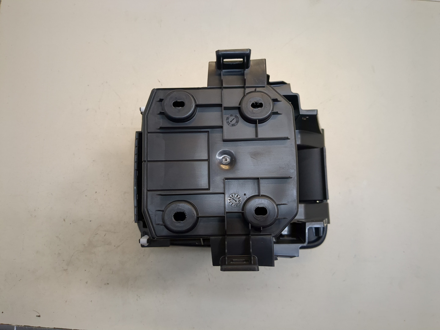 Подлокотник