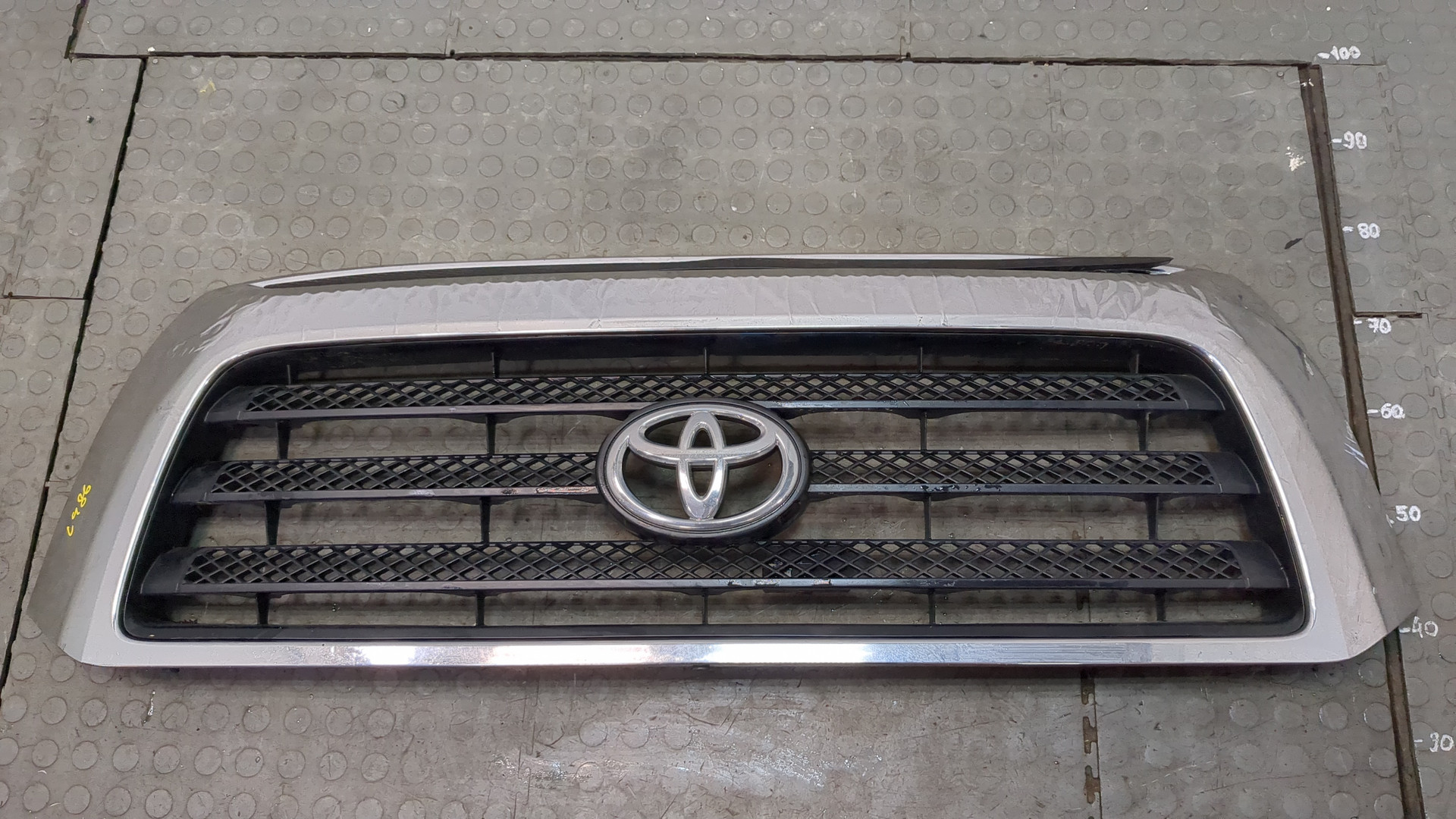 Решетка радиатора