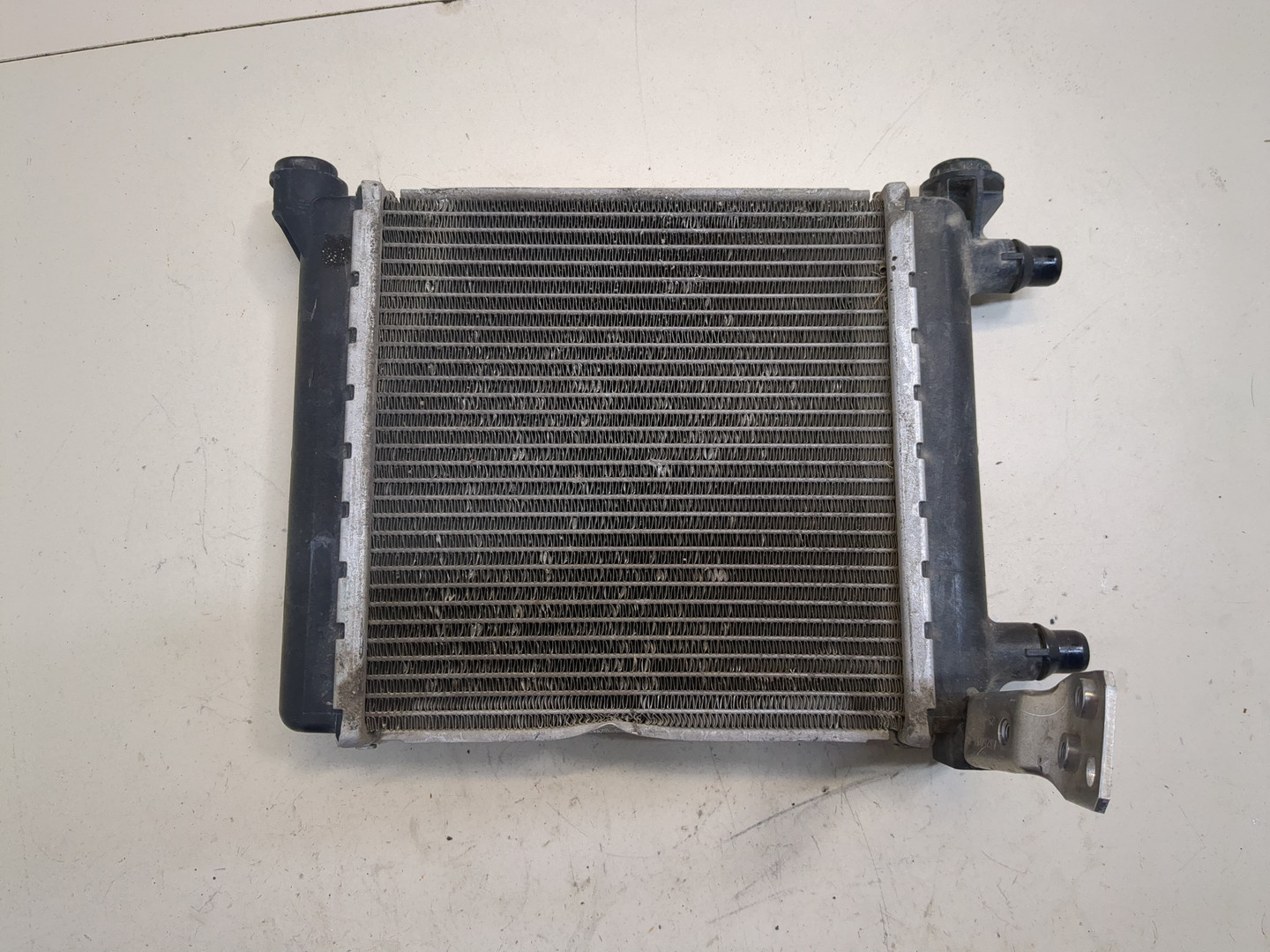 Радиатор охлаждения двигателя основной