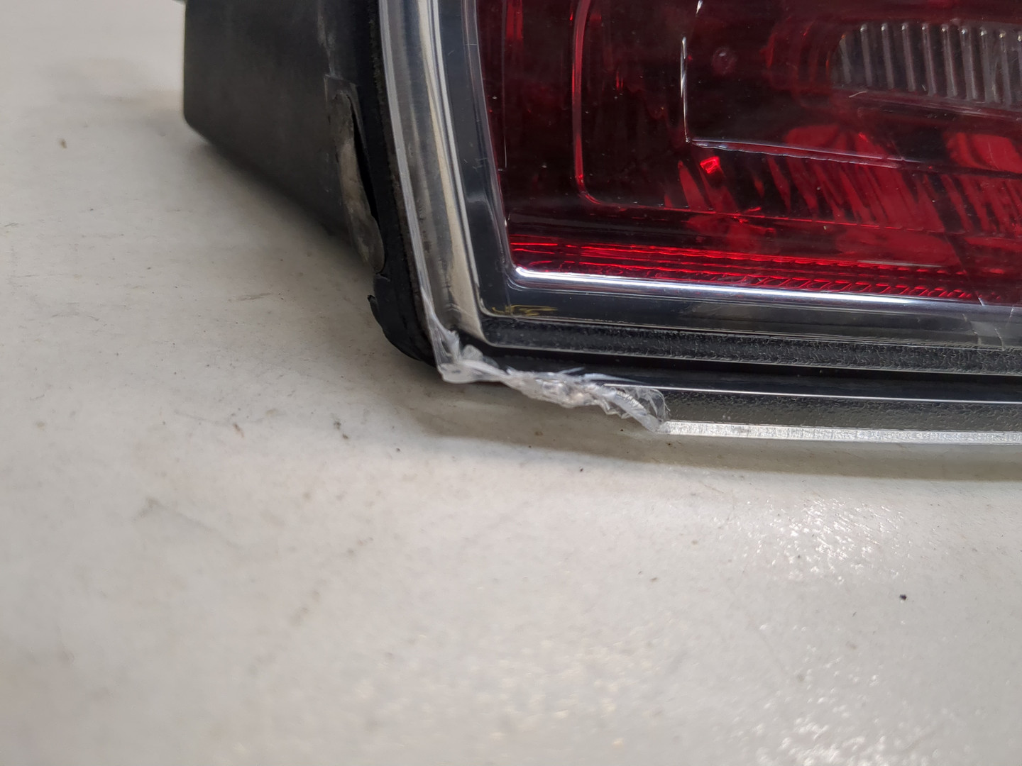 Фонарь задний левый