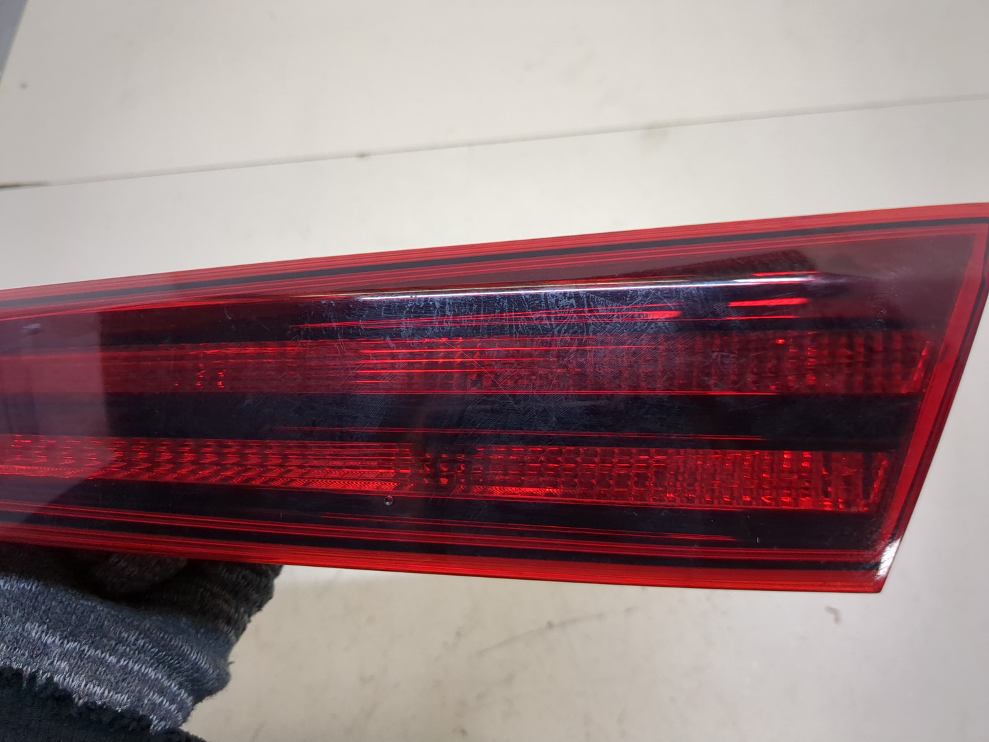 Фонарь задний внутренний правый