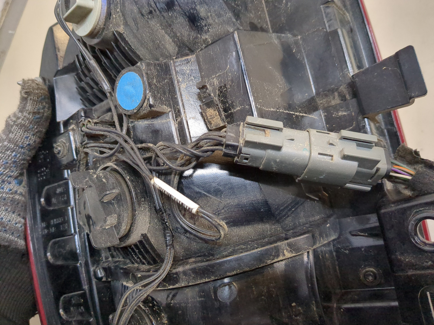 Фонарь задний левый