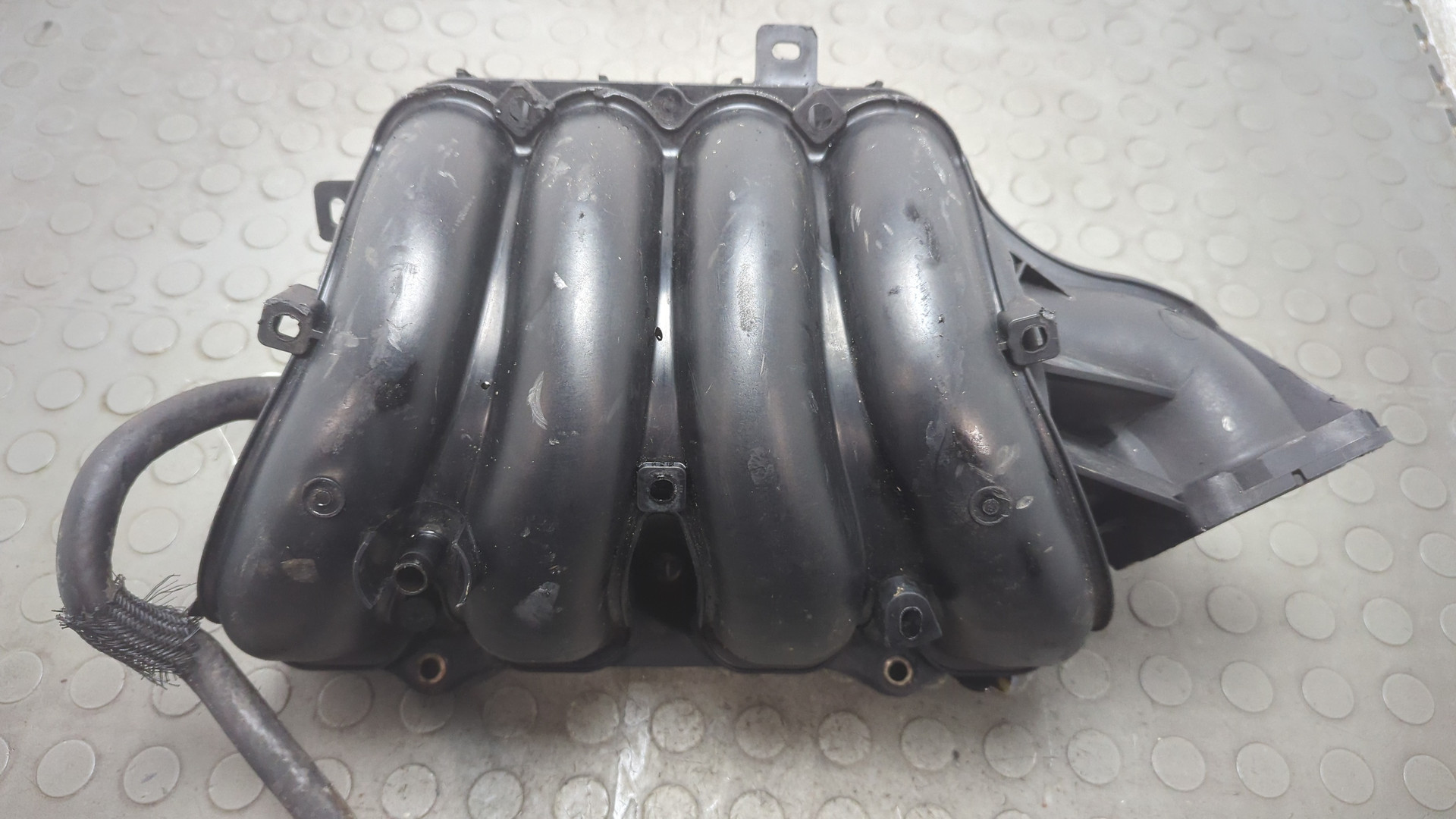 Коллектор впускной