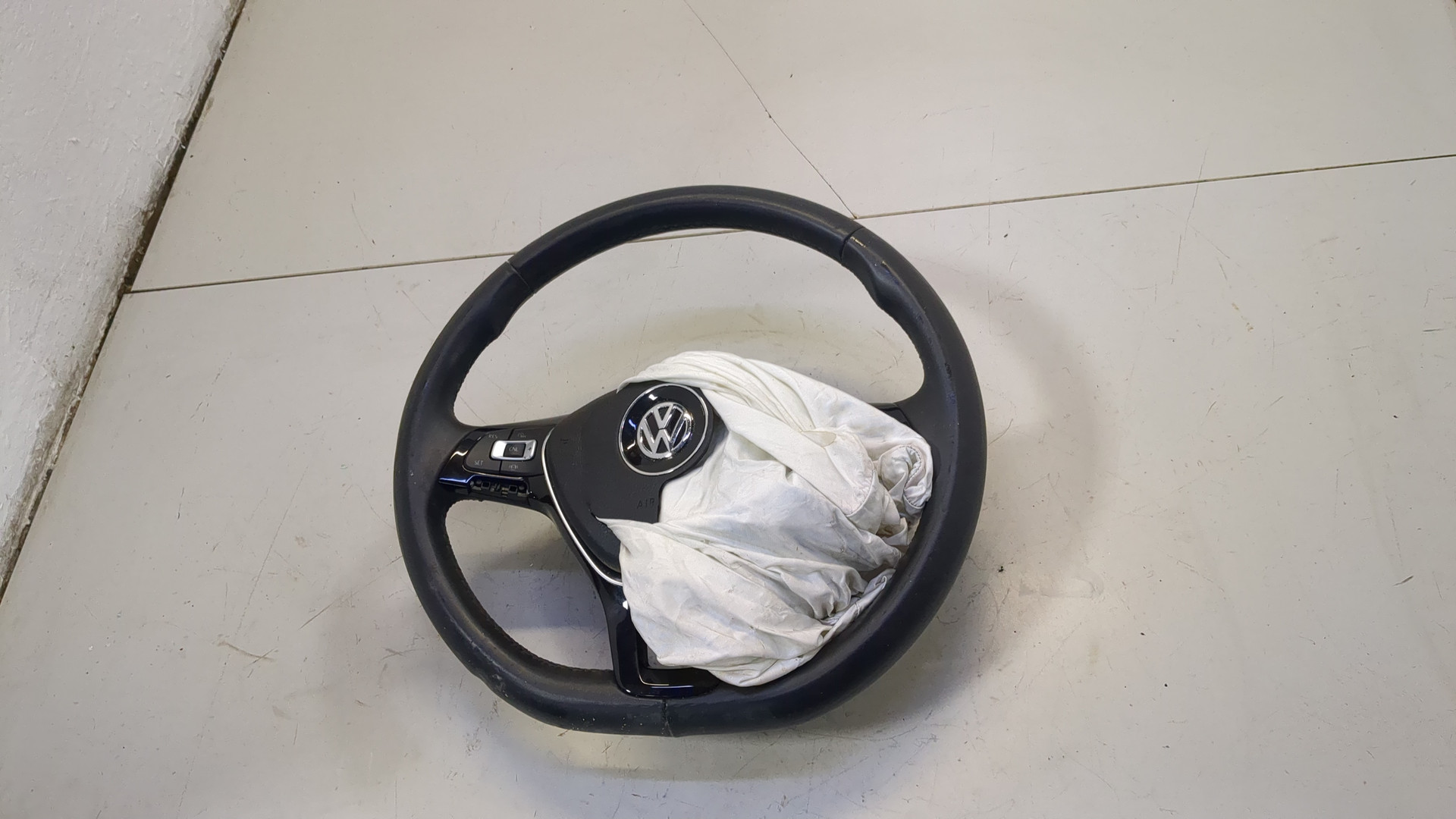 Рулевое колесо (руль)