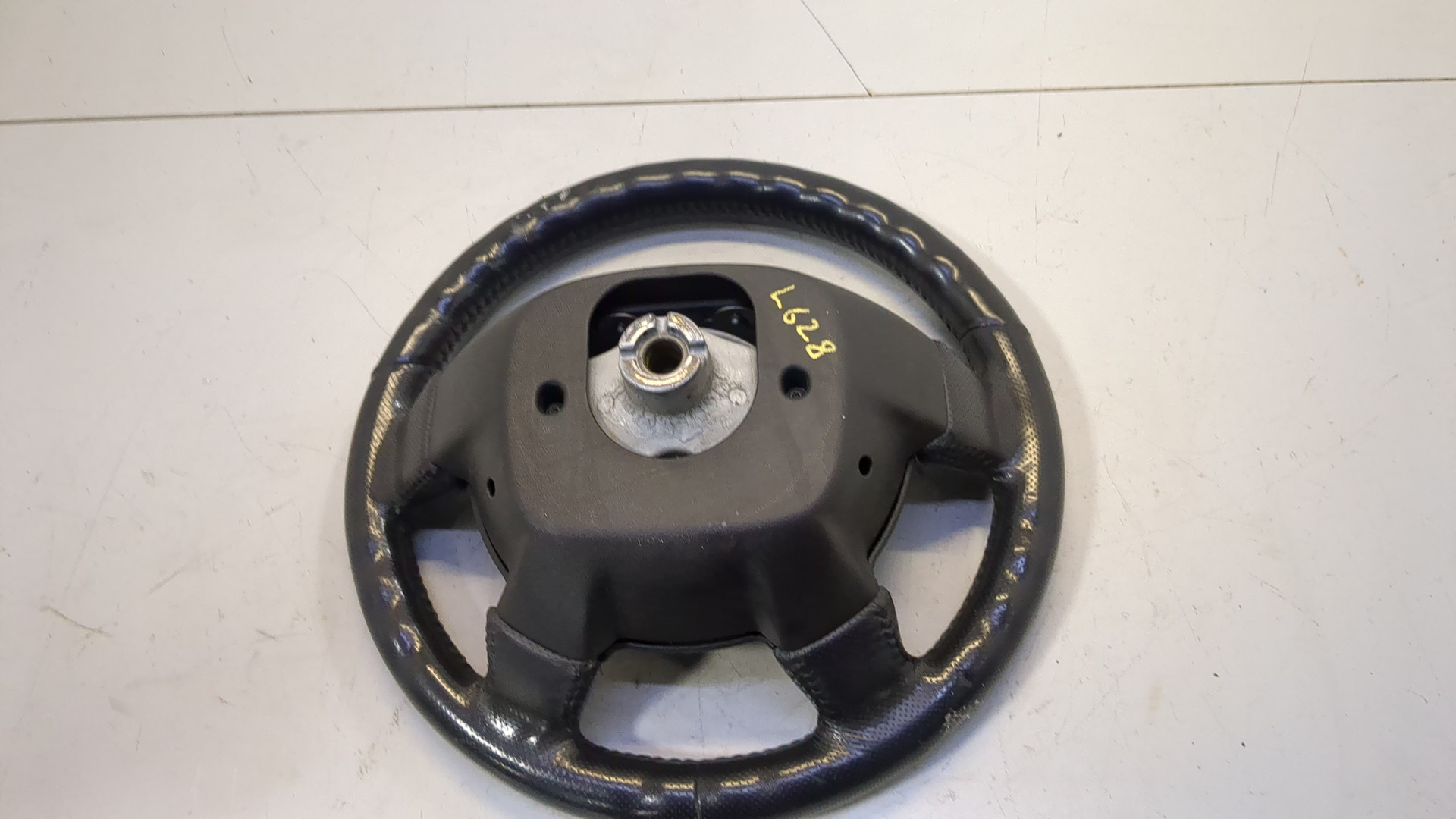 Рулевое колесо (руль)