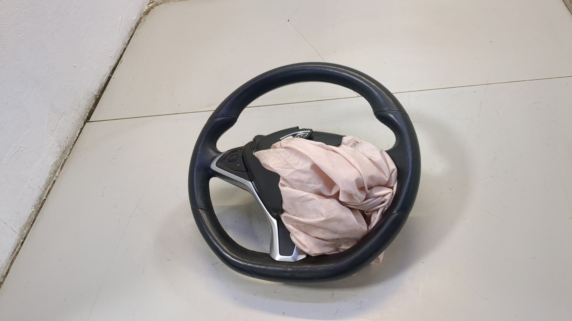 Рулевое колесо (руль)