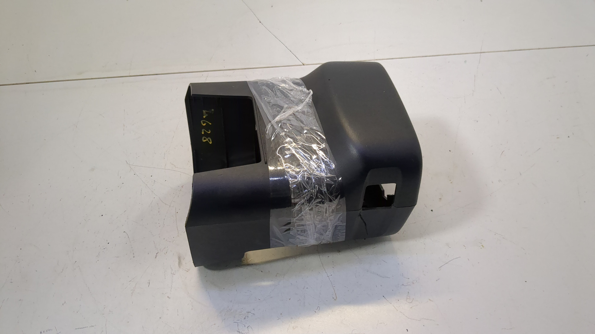 Кожух рулевой колонки