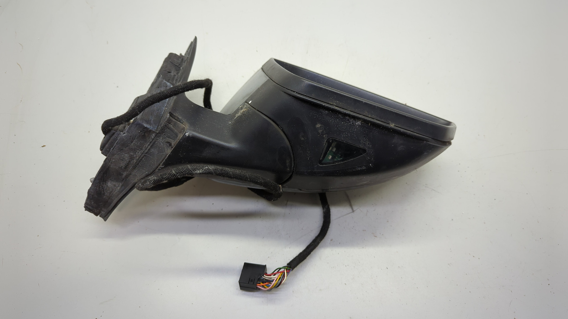 Зеркало правое электрическое