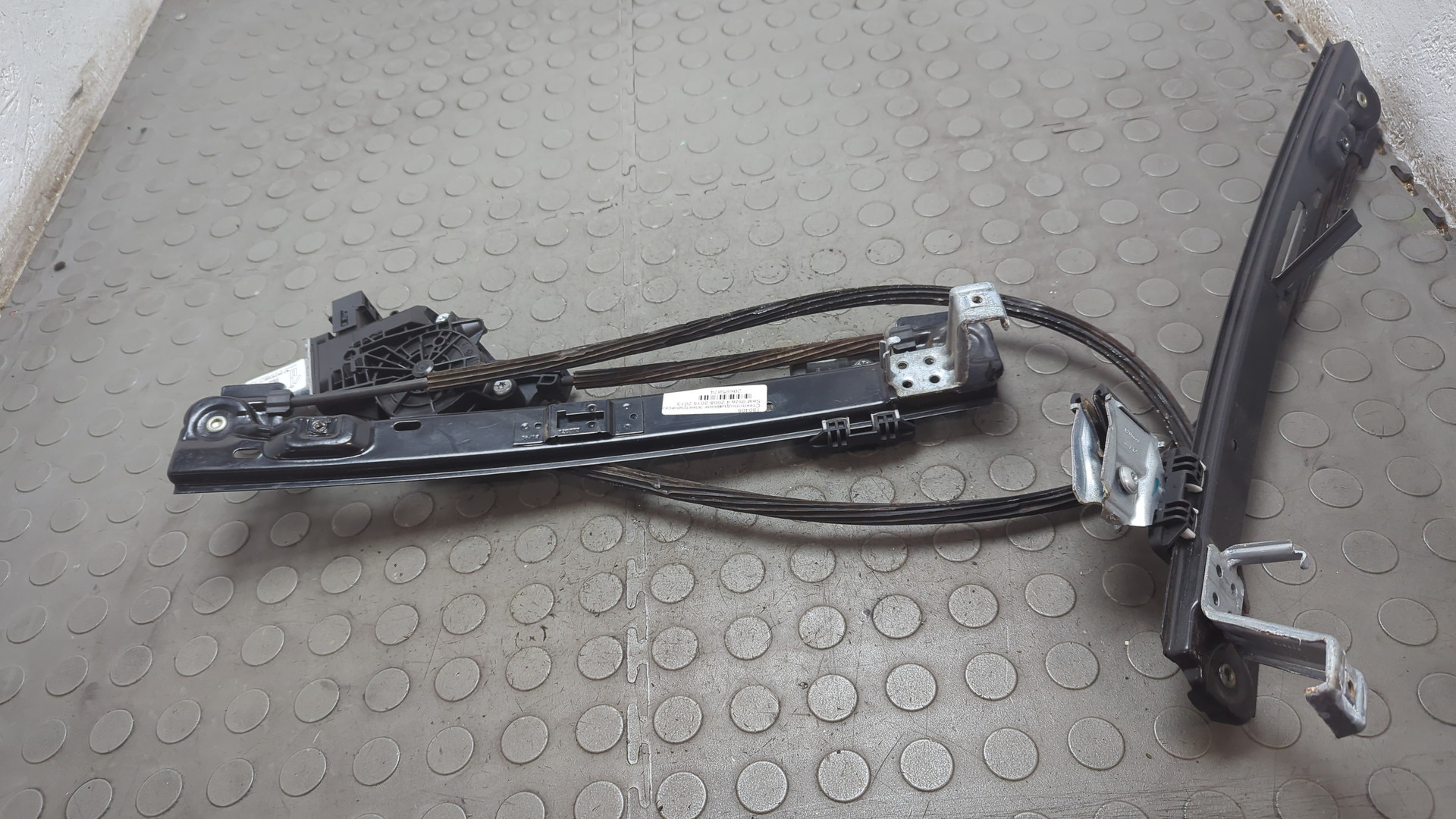 Стеклоподъемник электр. передний левый