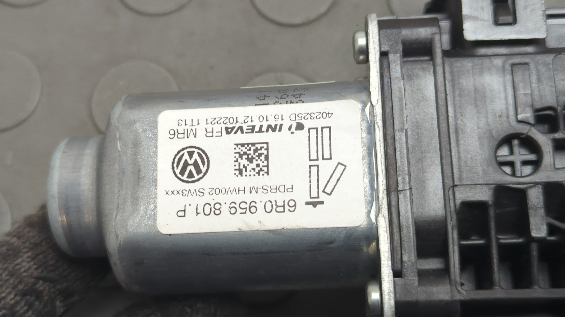 Стеклоподъемник электр. передний левый