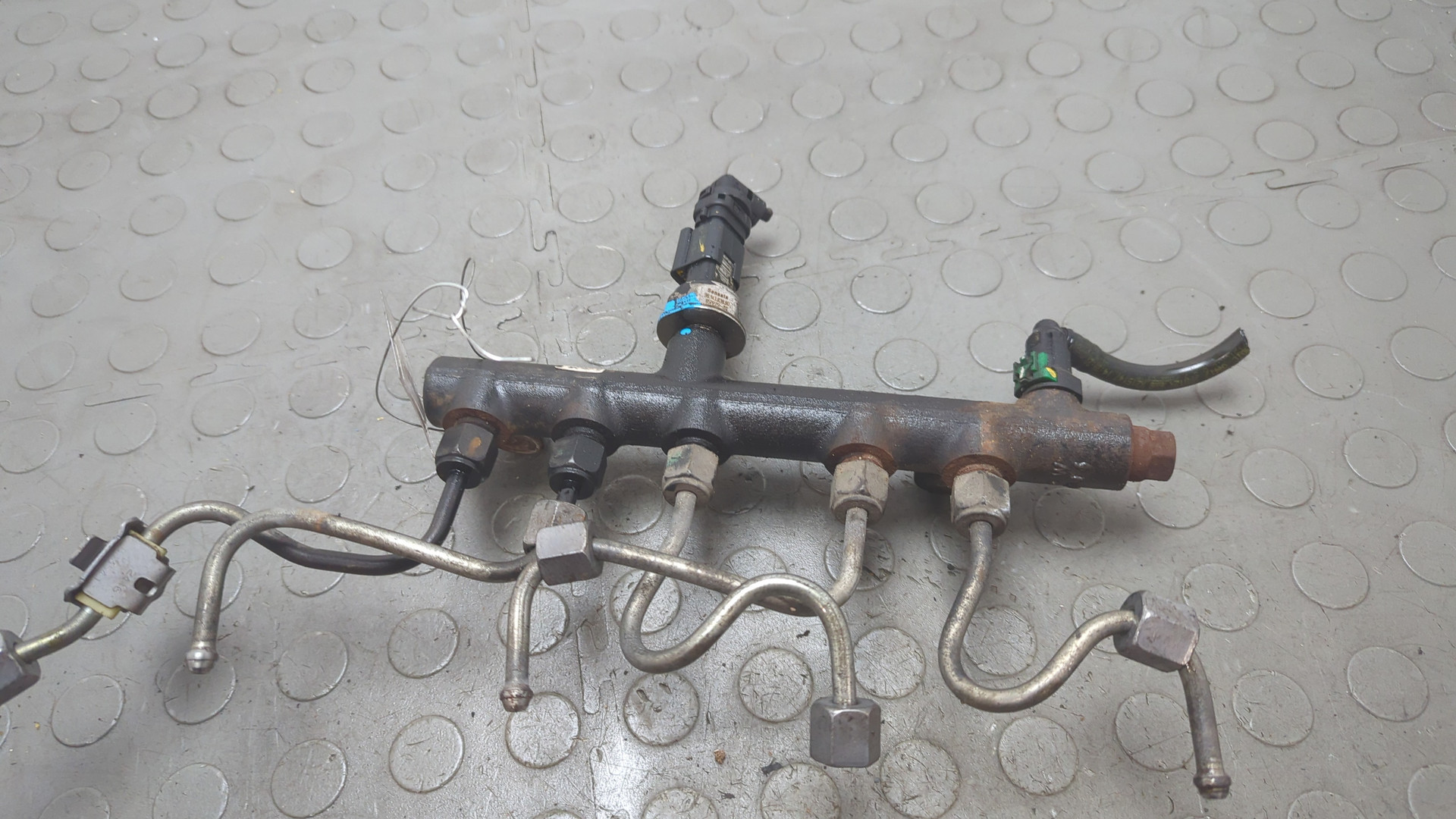 Рейка топливная (рампа)