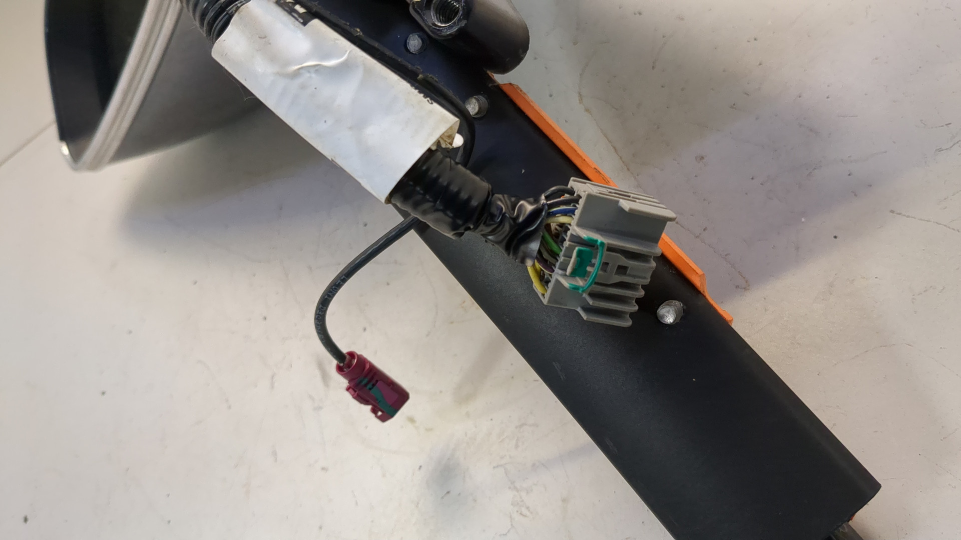 Зеркало левое электрическое