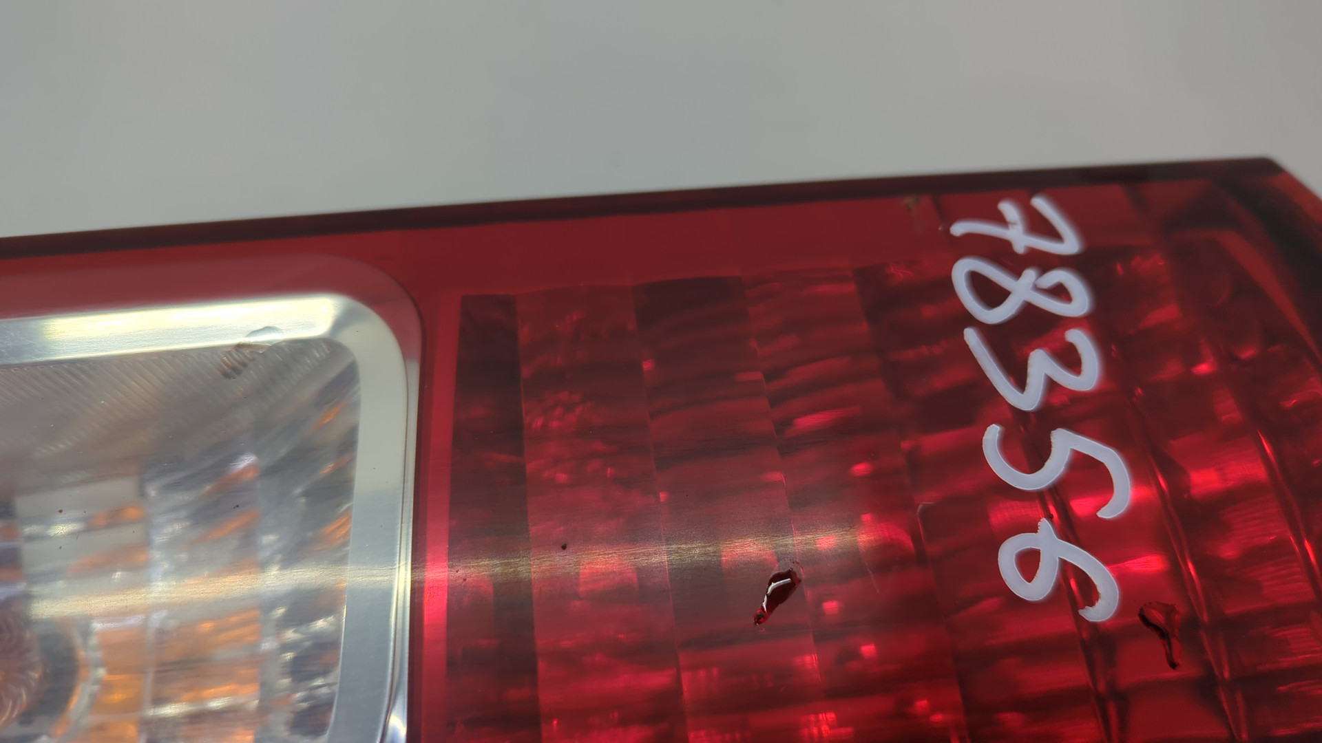 Фонарь задний правый