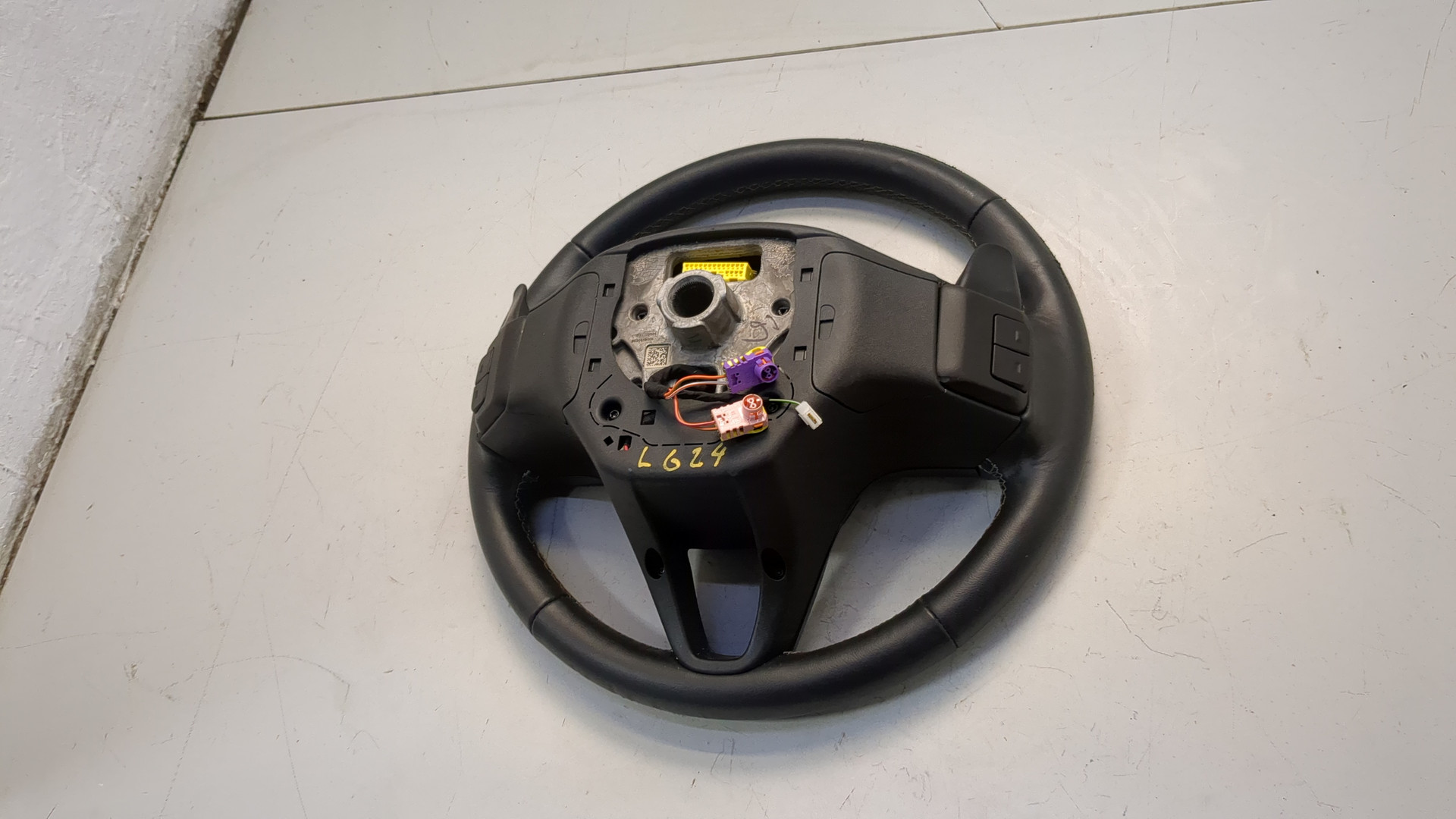 Рулевое колесо (руль)