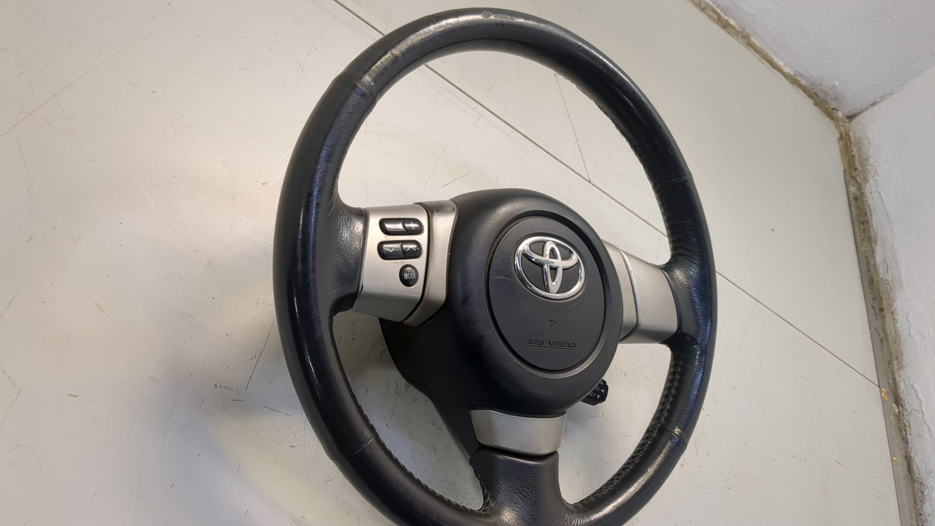 Рулевое колесо (руль)