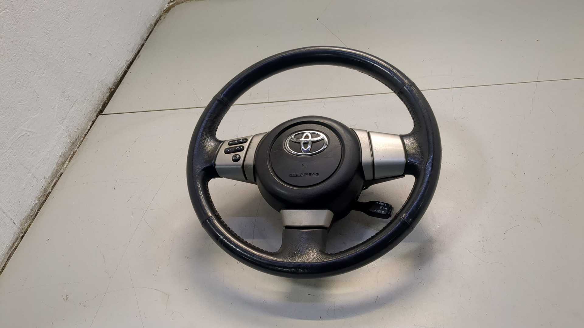 Рулевое колесо (руль)