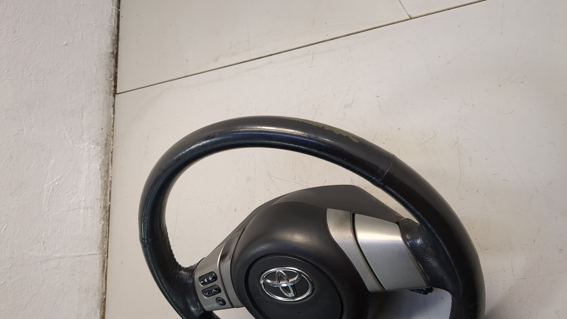 Рулевое колесо (руль)