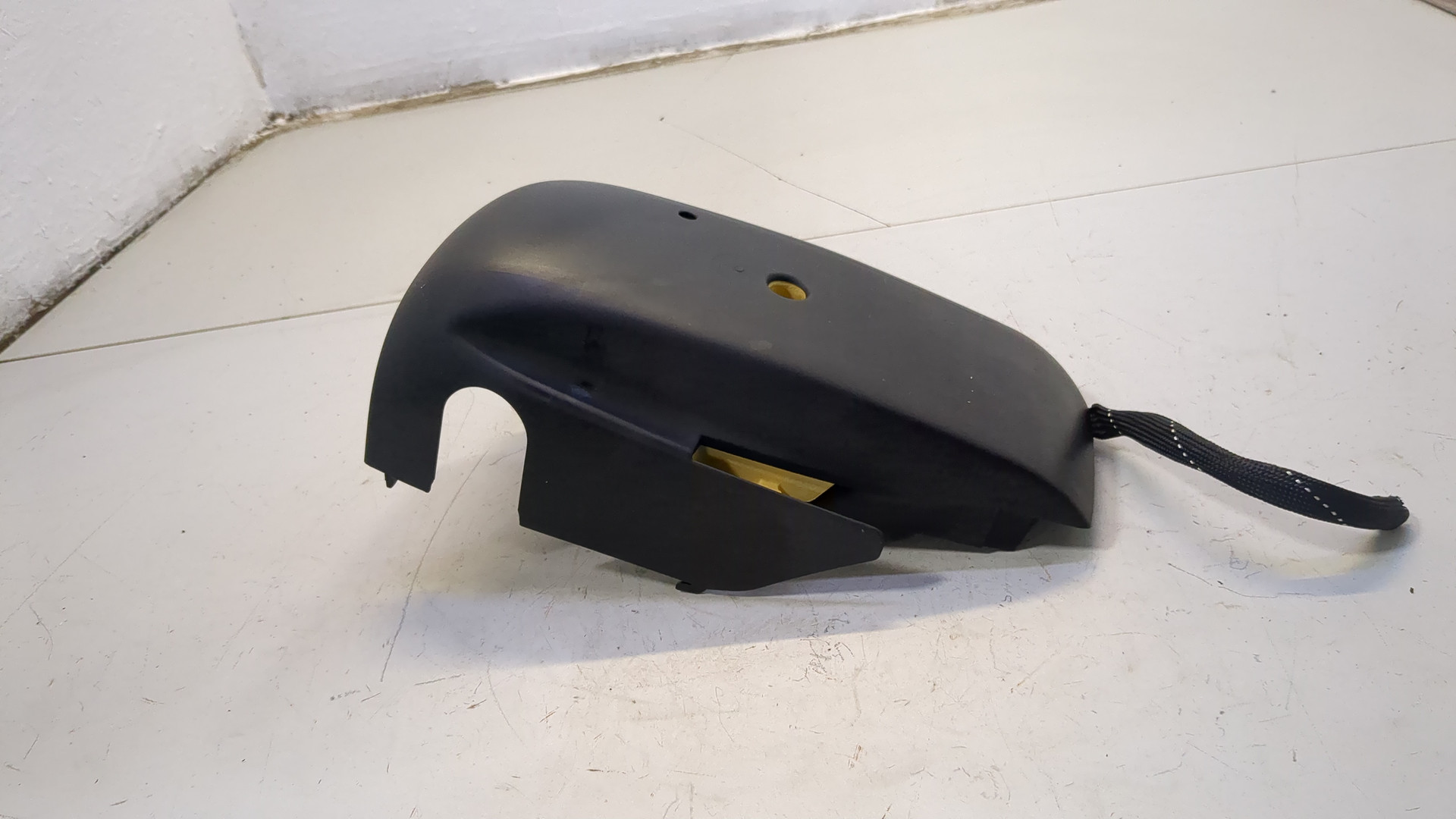 Кожух рулевой колонки