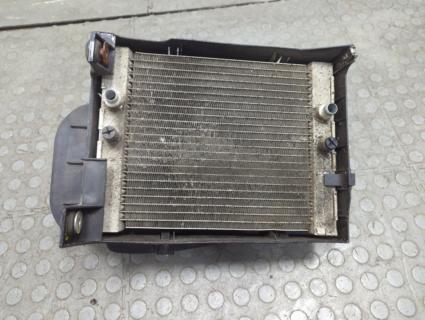 Радиатор охлаждения двигателя основной