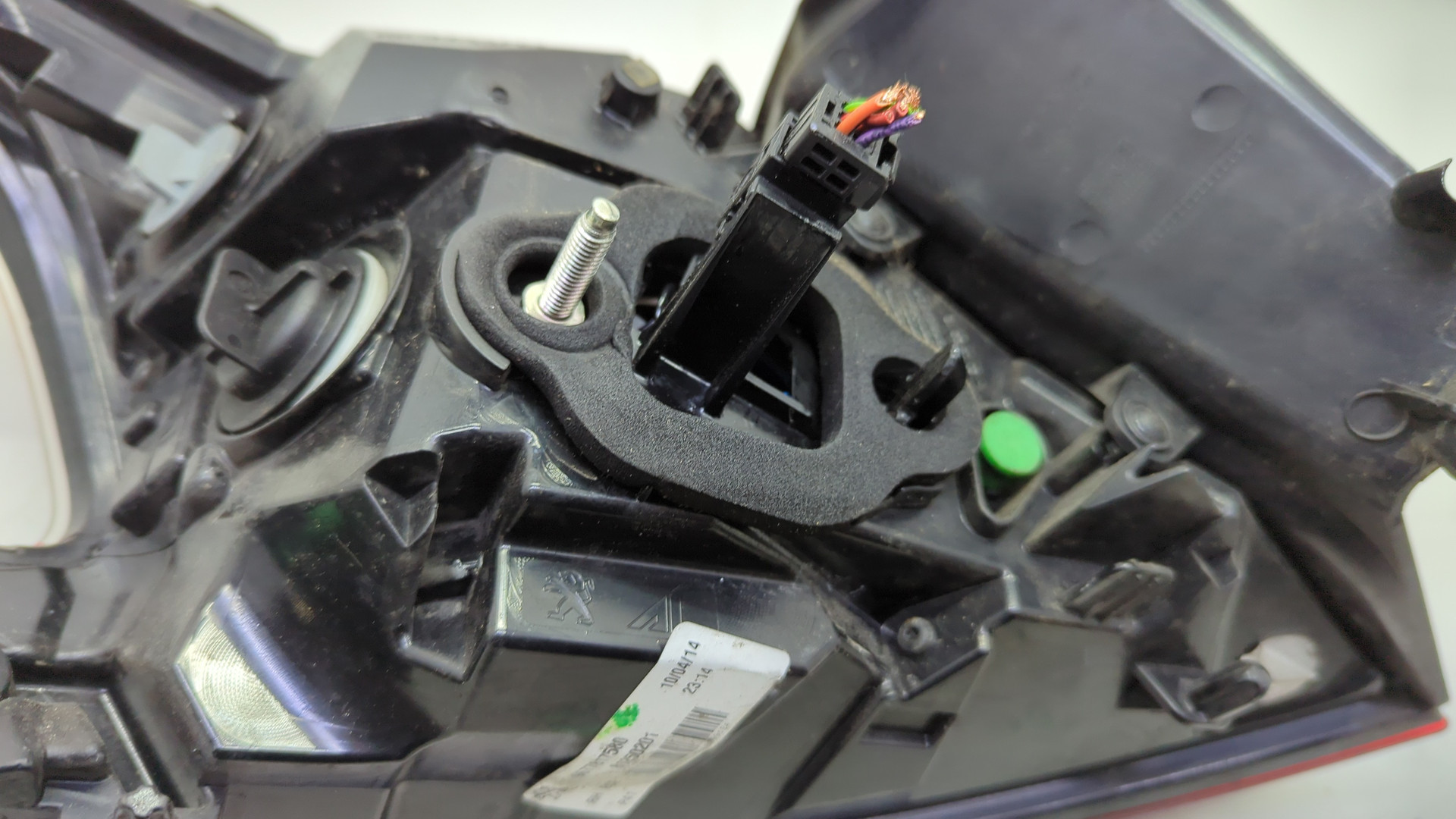 Фонарь задний правый