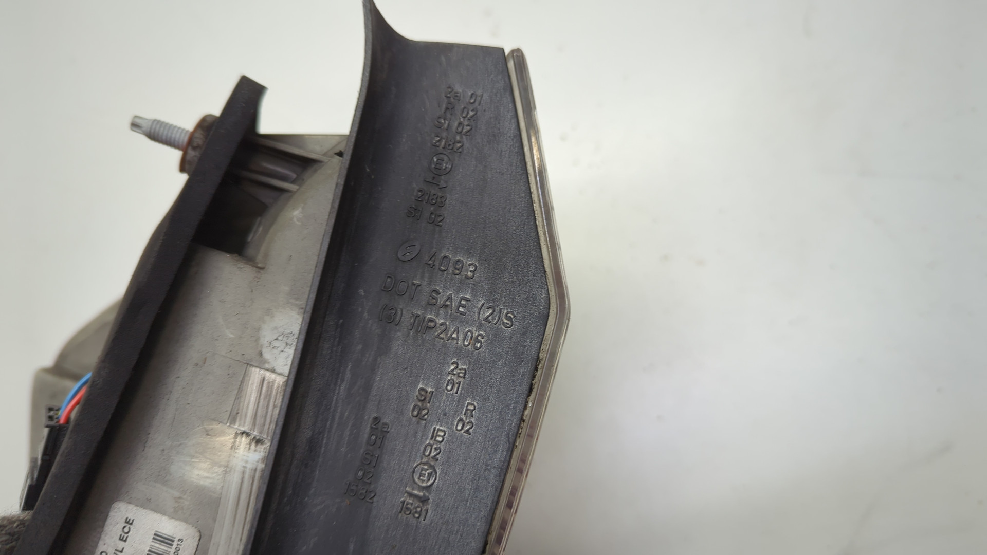 Фонарь задний правый