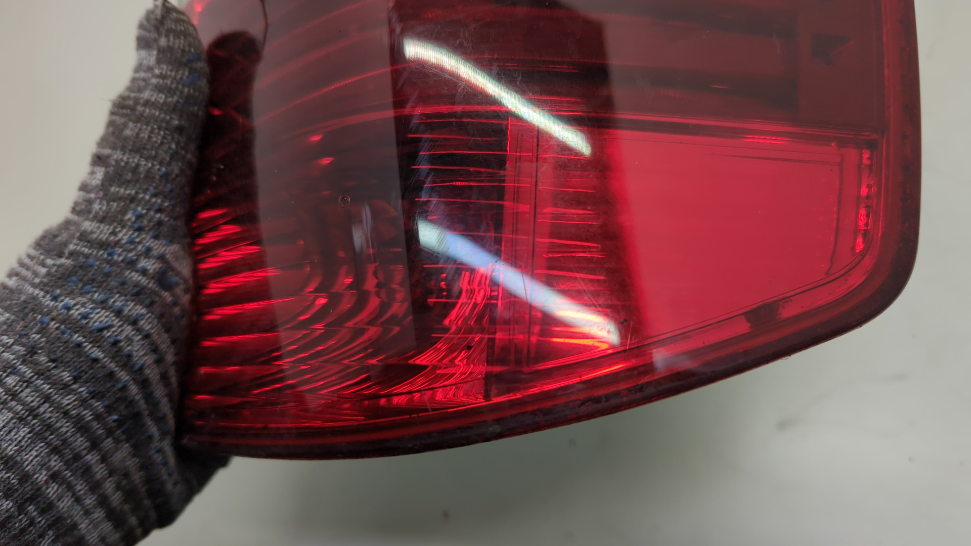 Фонарь задний правый