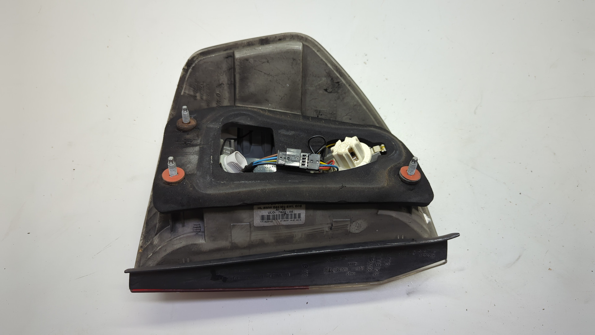 Фонарь задний правый