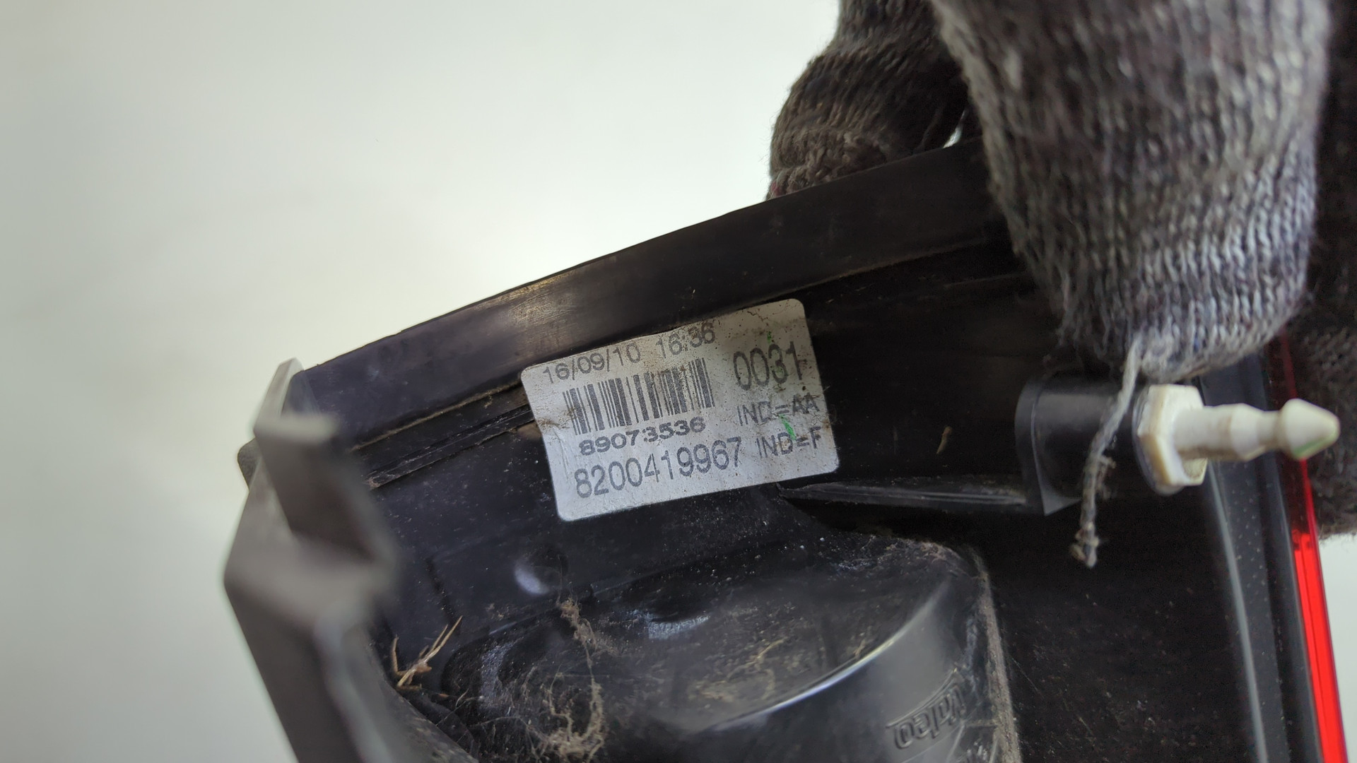 Фонарь задний правый