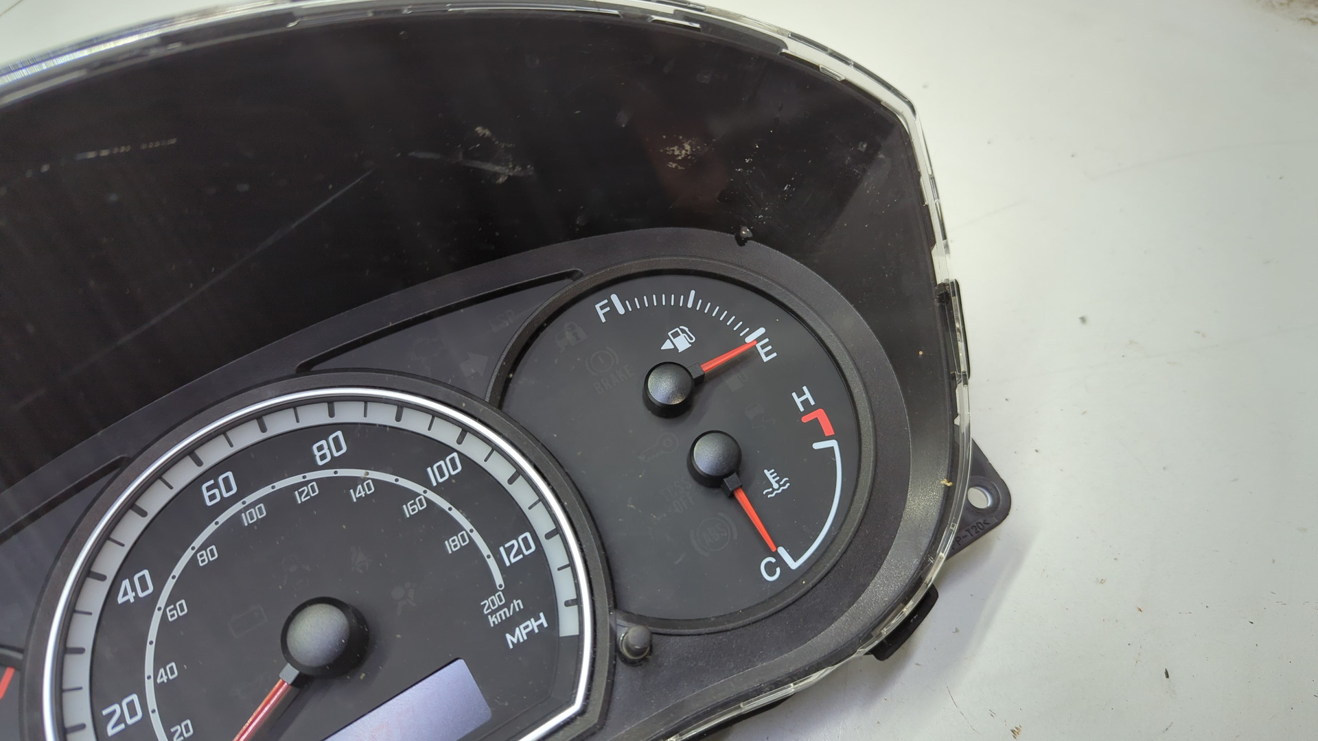 Панель приборов