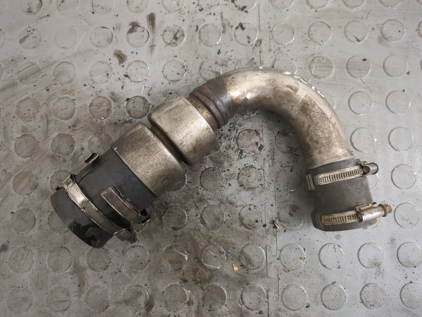 Патрубок интеркулера