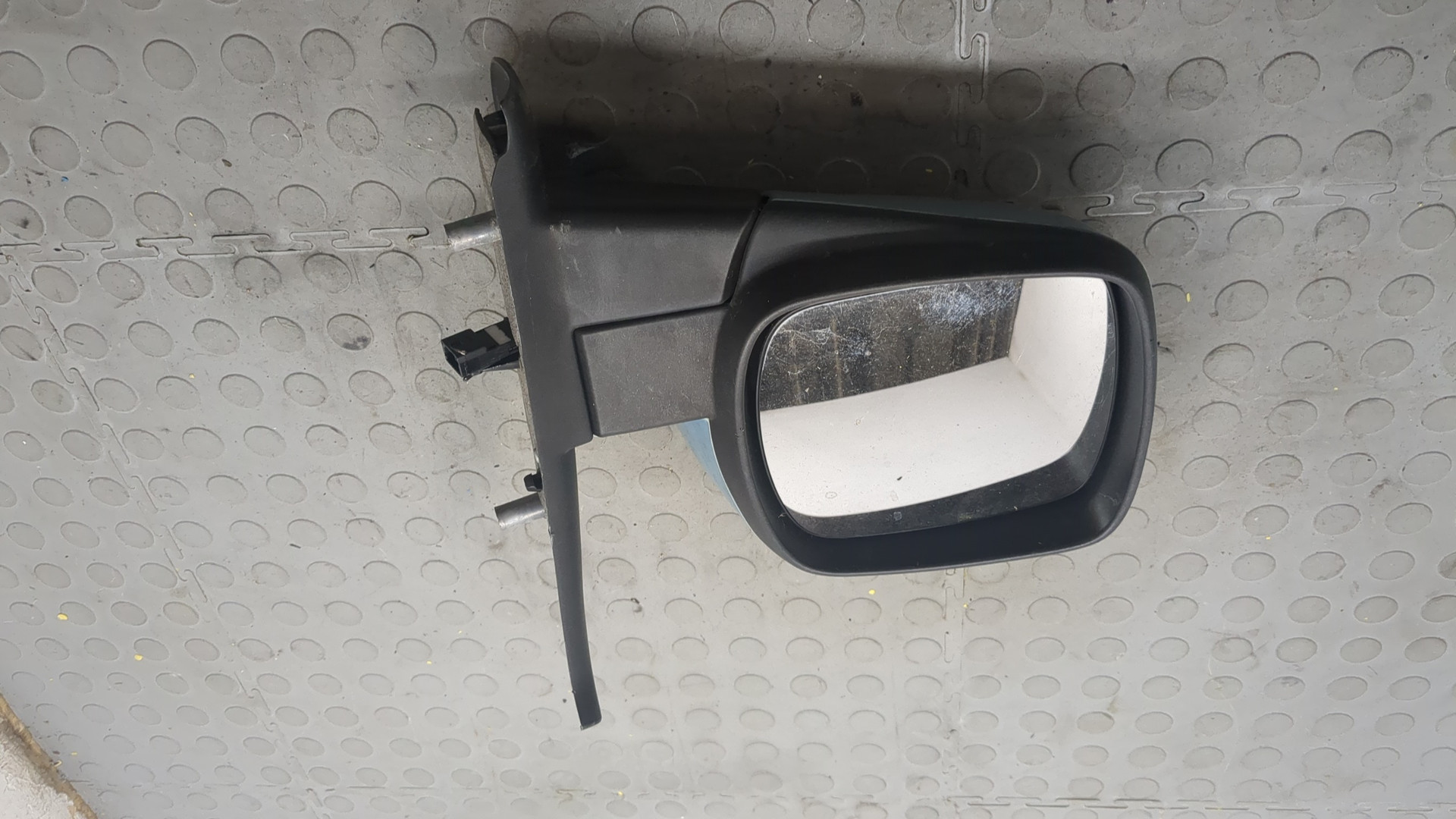 Зеркало левое электрическое