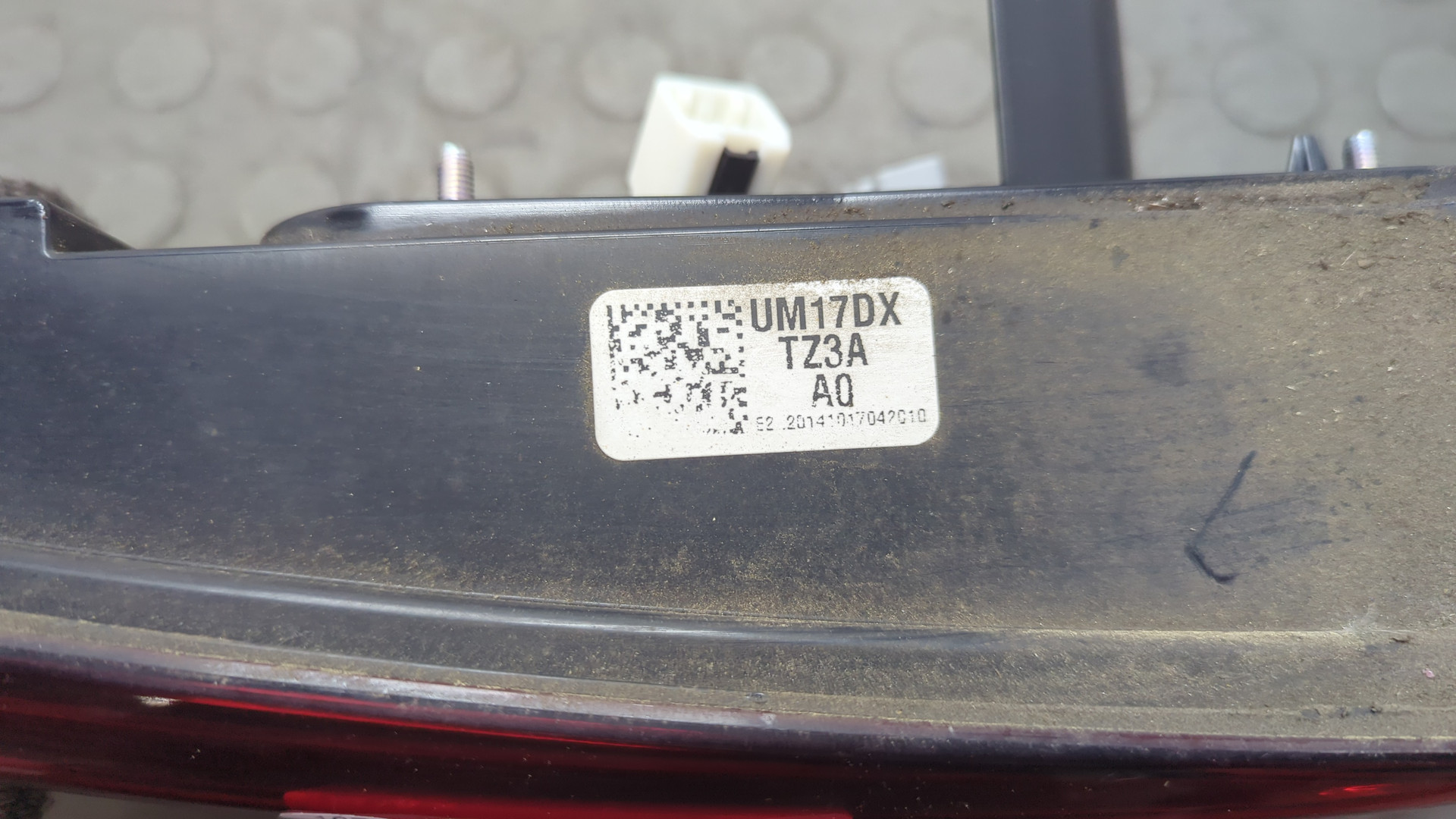 Фонарь задний внутренний левый