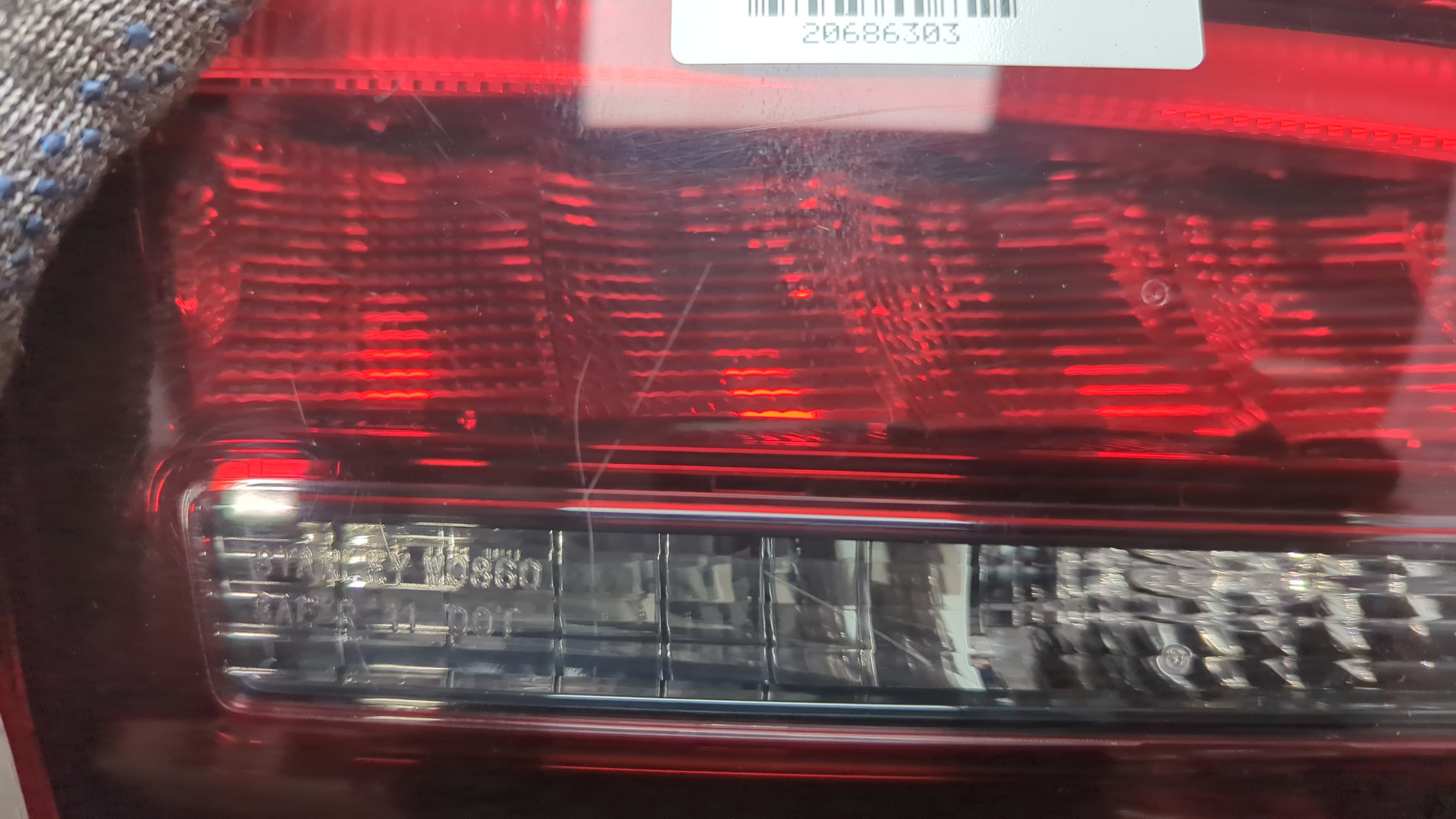 Фонарь задний внутренний левый