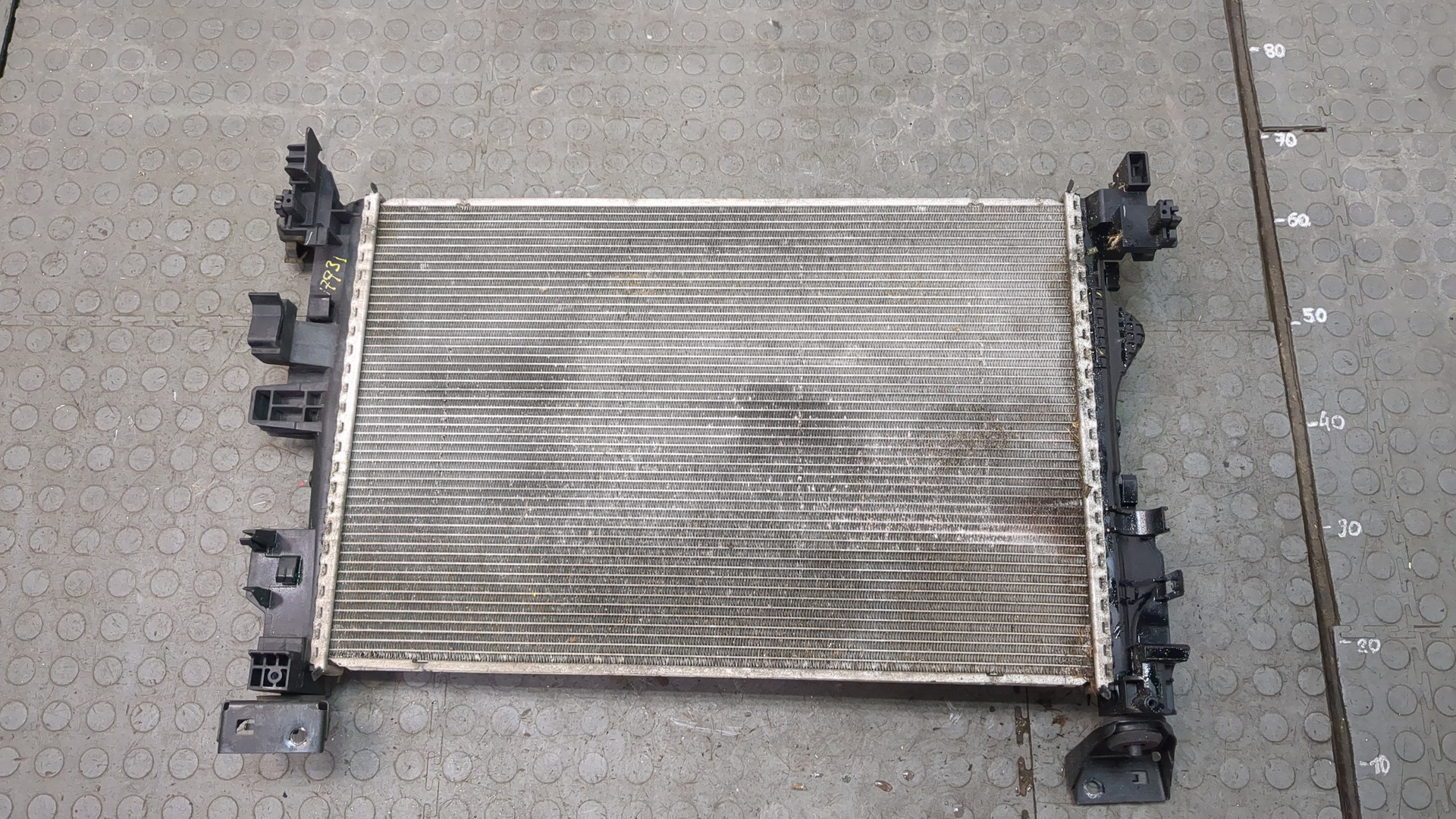 Радиатор охлаждения двигателя основной